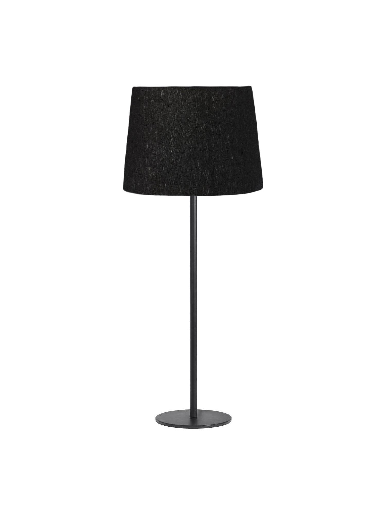 Elegant Base lampfot i svart metall med Sofia Lin-lampskärm från PR Home, 58 cm hög. Perfekt för bord eller golv.