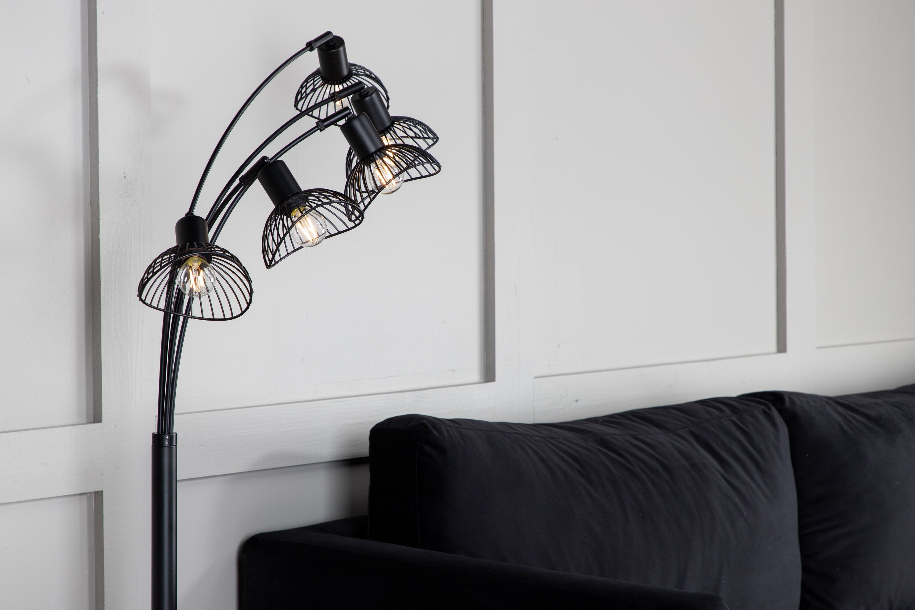 Venture Home Elsa Golvlampa Svart