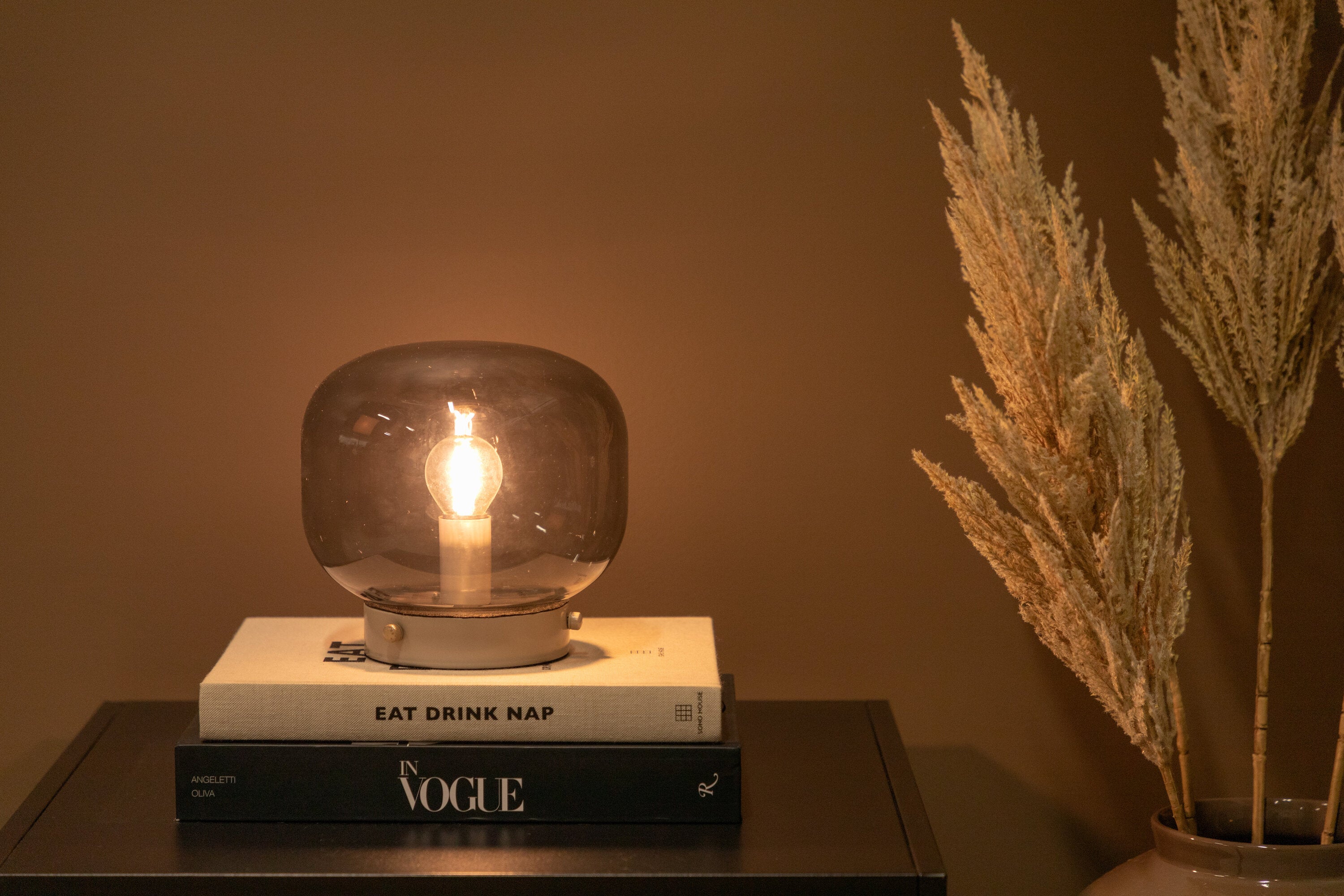 Venture Home Bollonelie Bordslampa Beige/Svart