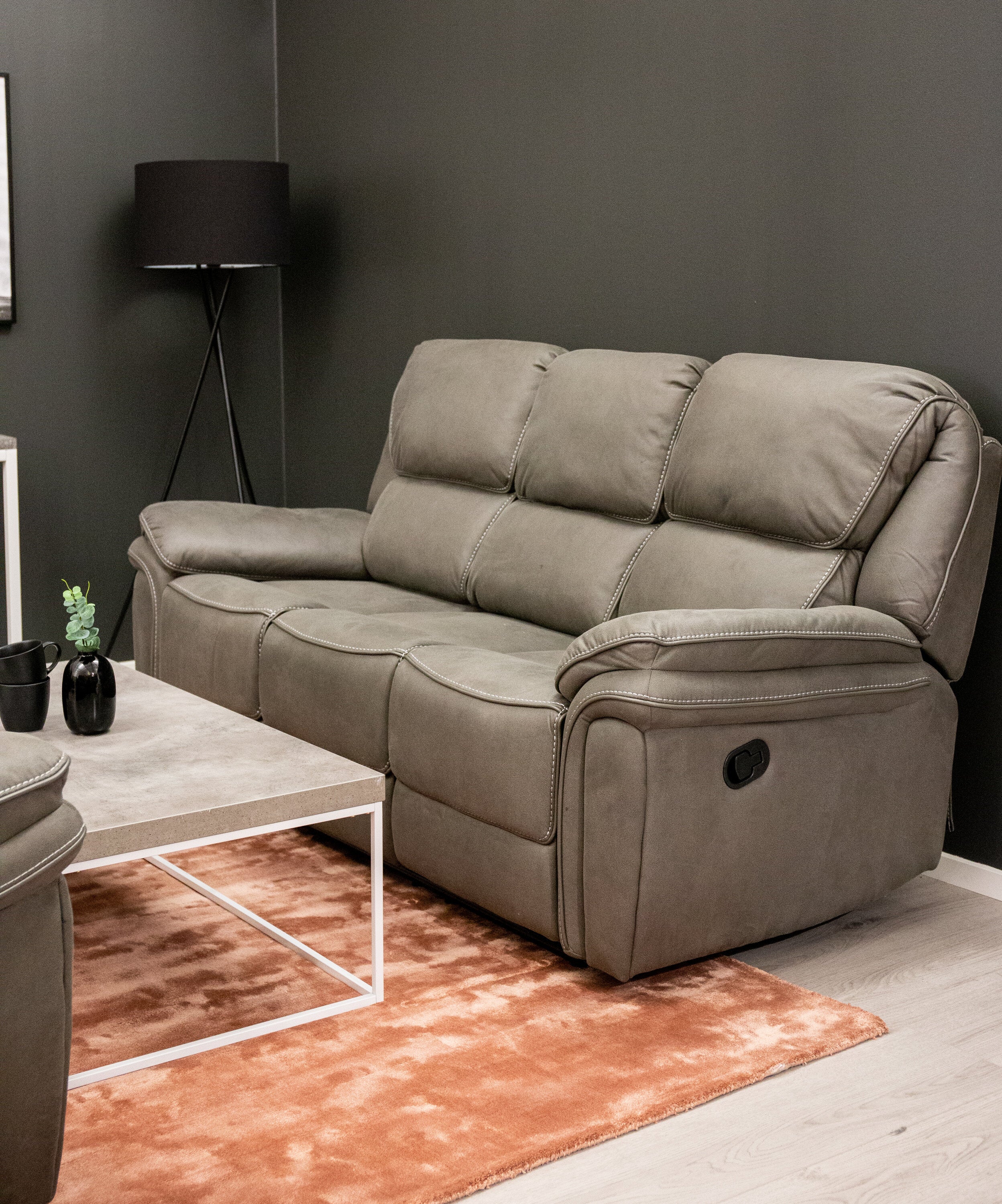 Venture Home Saranda Liggstolssoffa Svart/Grå