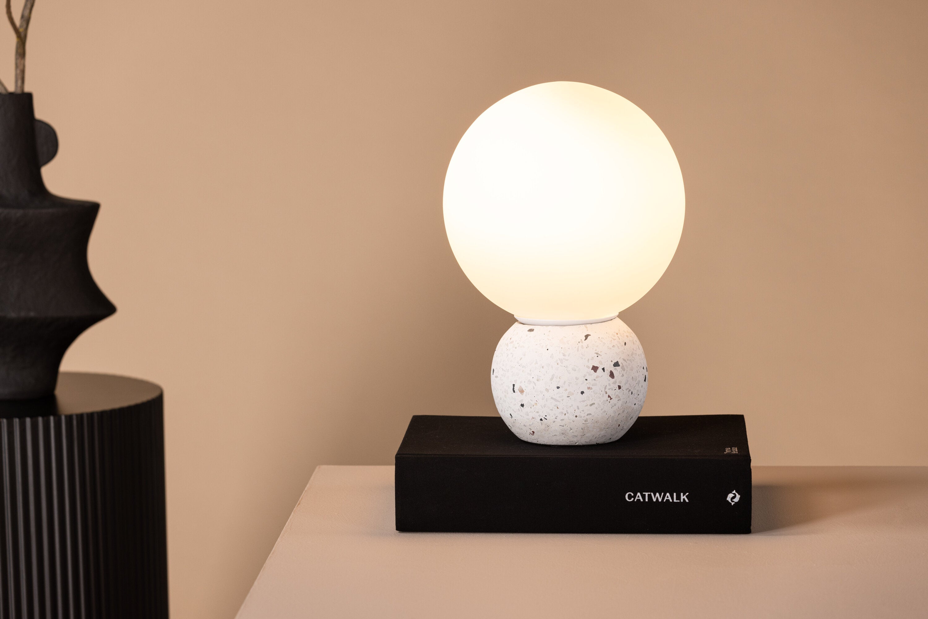 Venture Home Metz Bordslampa Vit