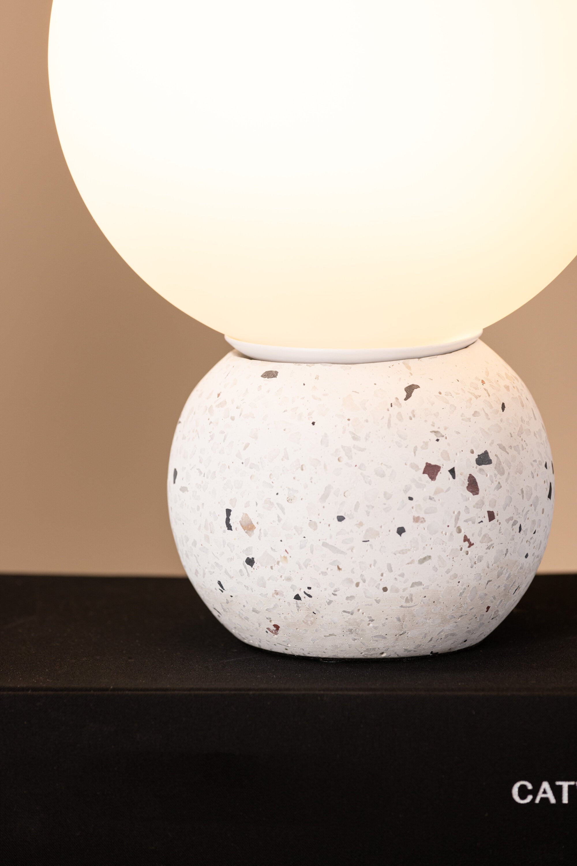 Venture Home Metz Bordslampa Vit