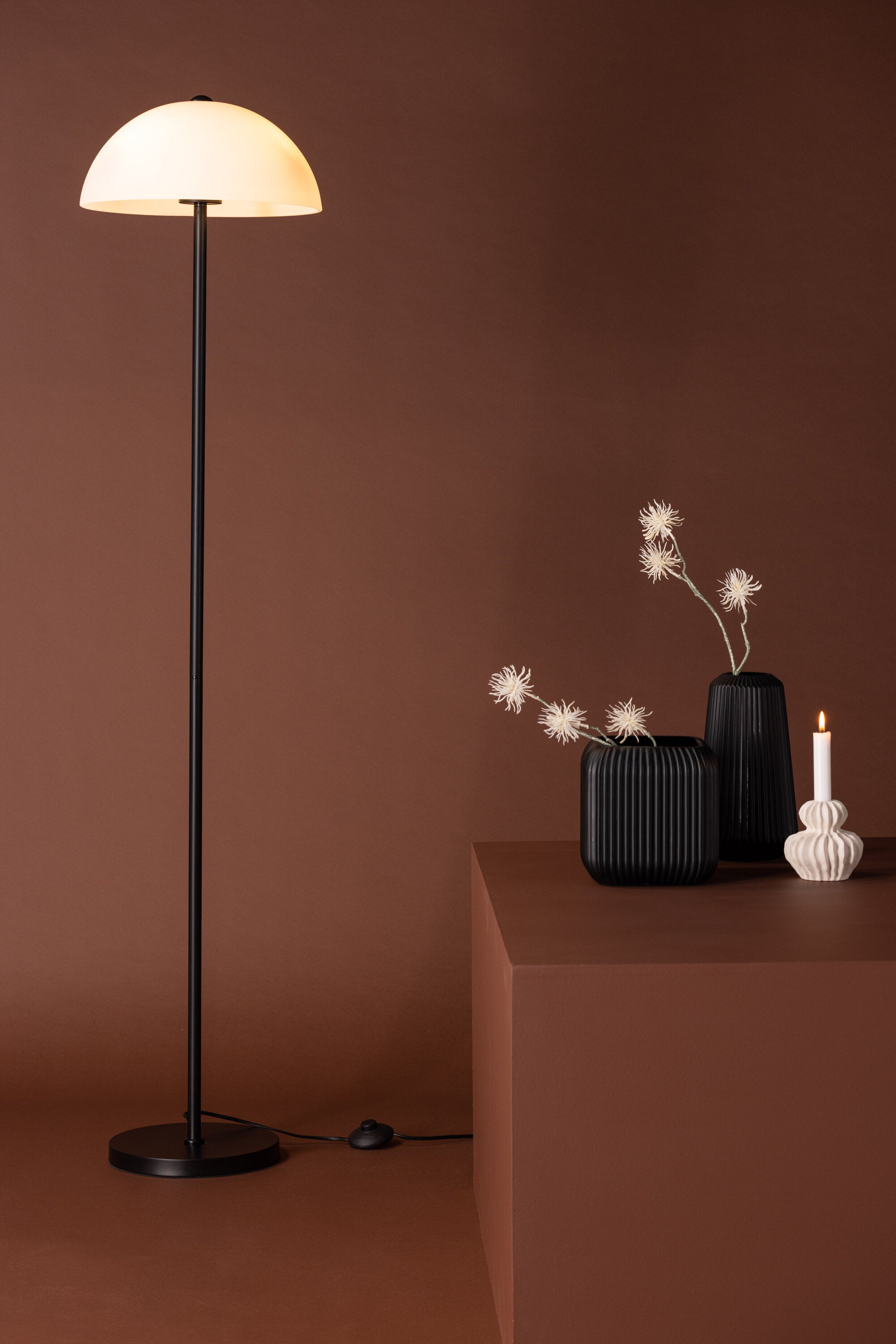 Venture Home Ferrand Golvlampa Svart/Vit