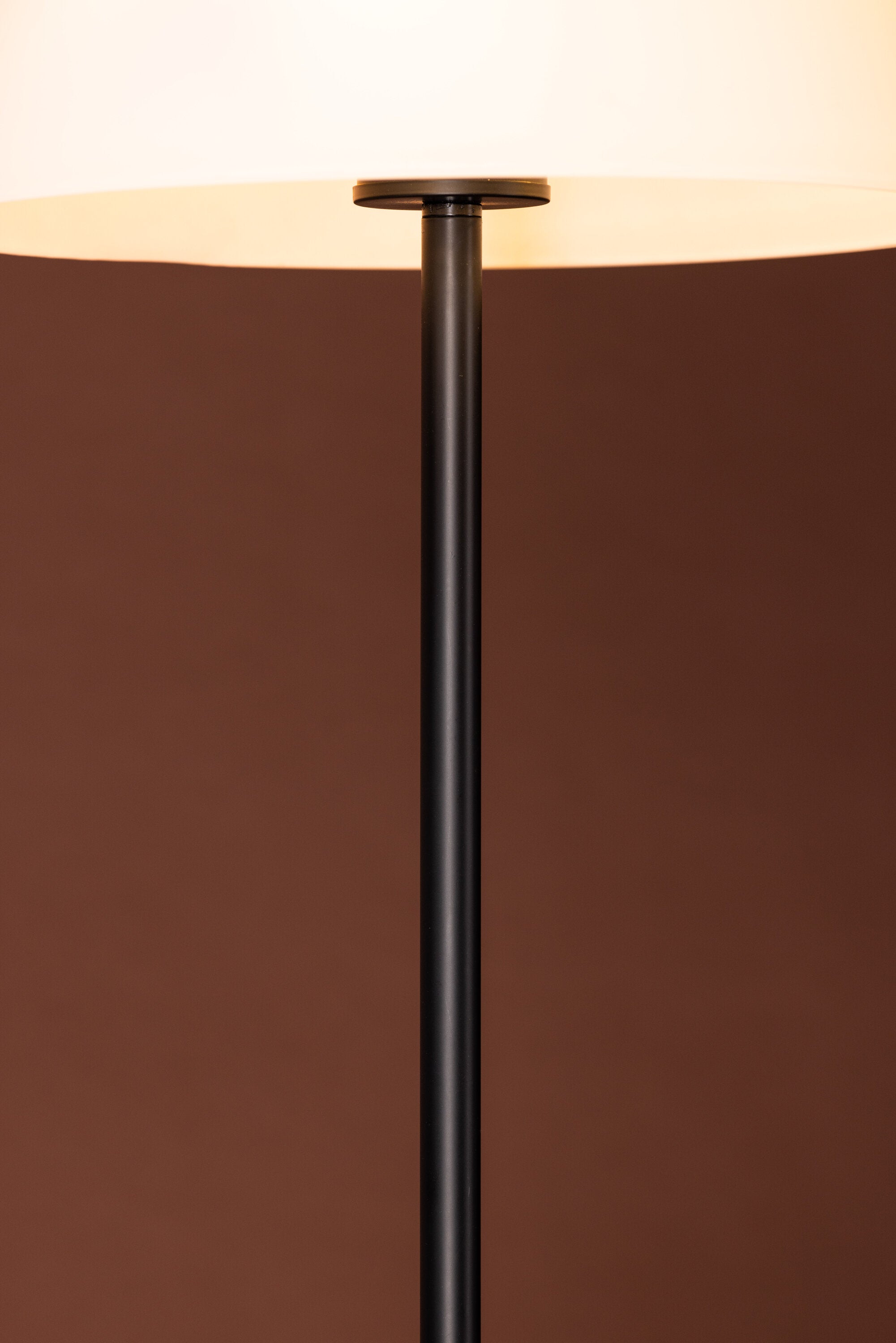 Venture Home Ferrand Golvlampa Svart/Vit