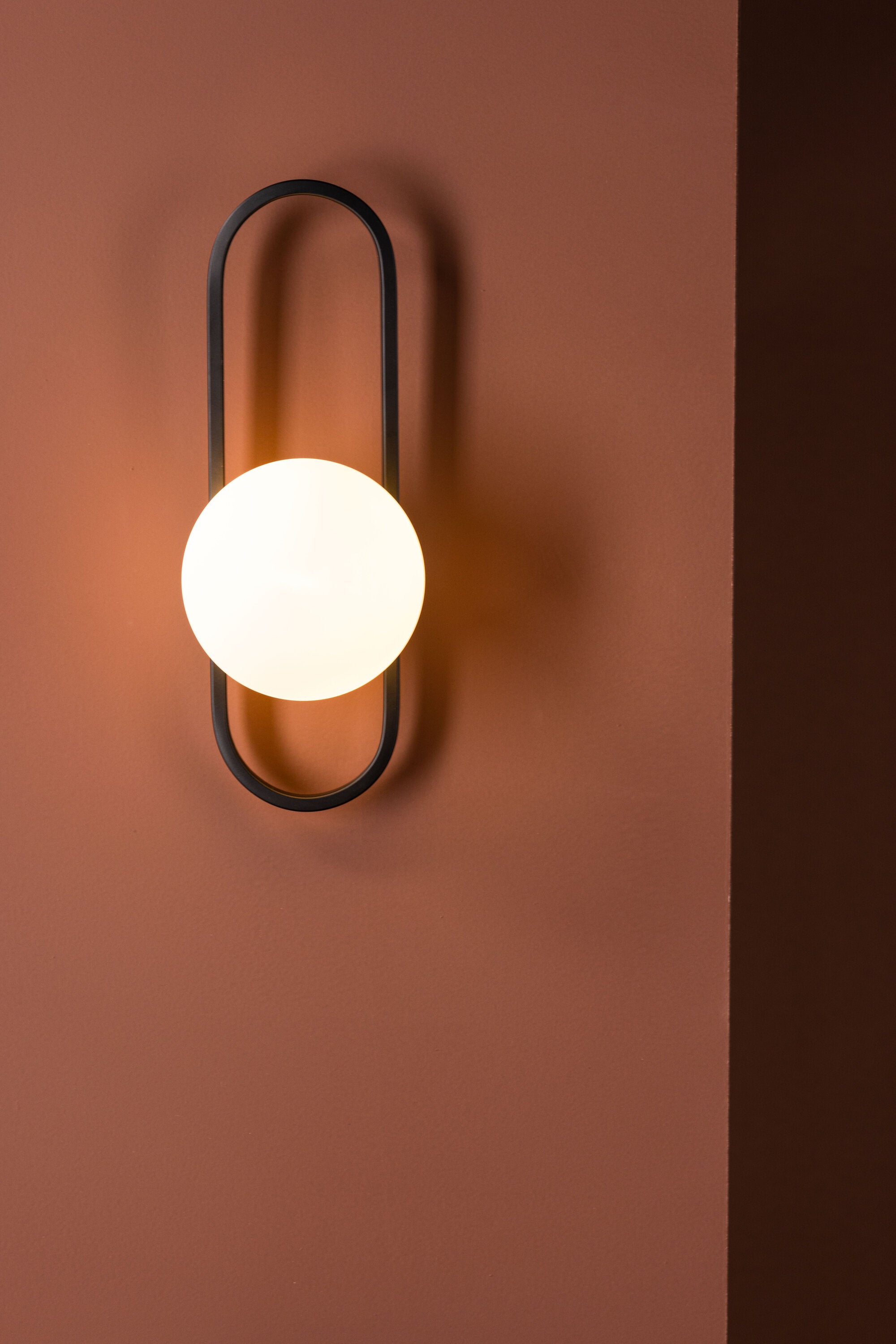 Venture Home Alpes Vägglampa Svart/vit
