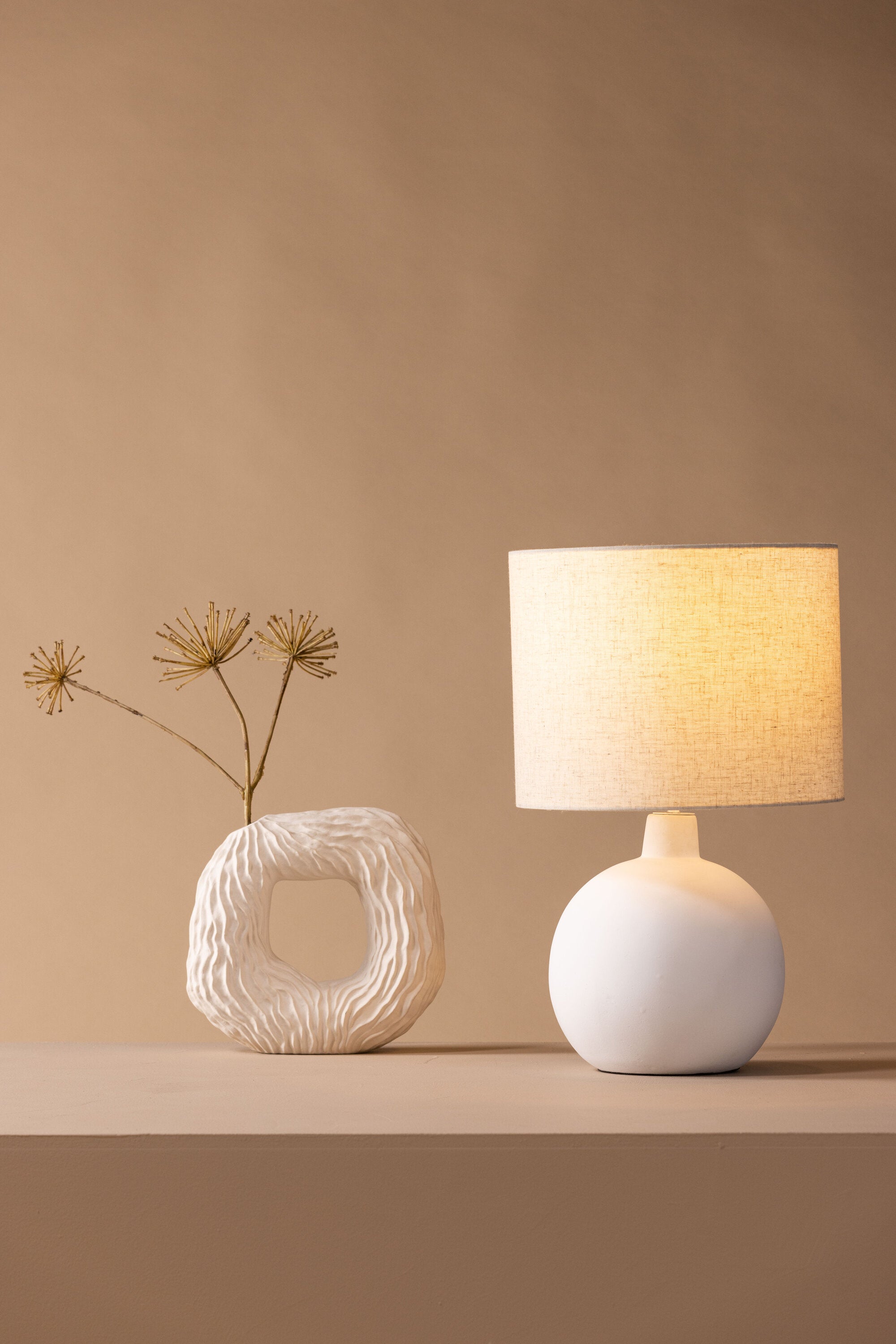 Venture Home Torcello Bordslampa Beige/vit