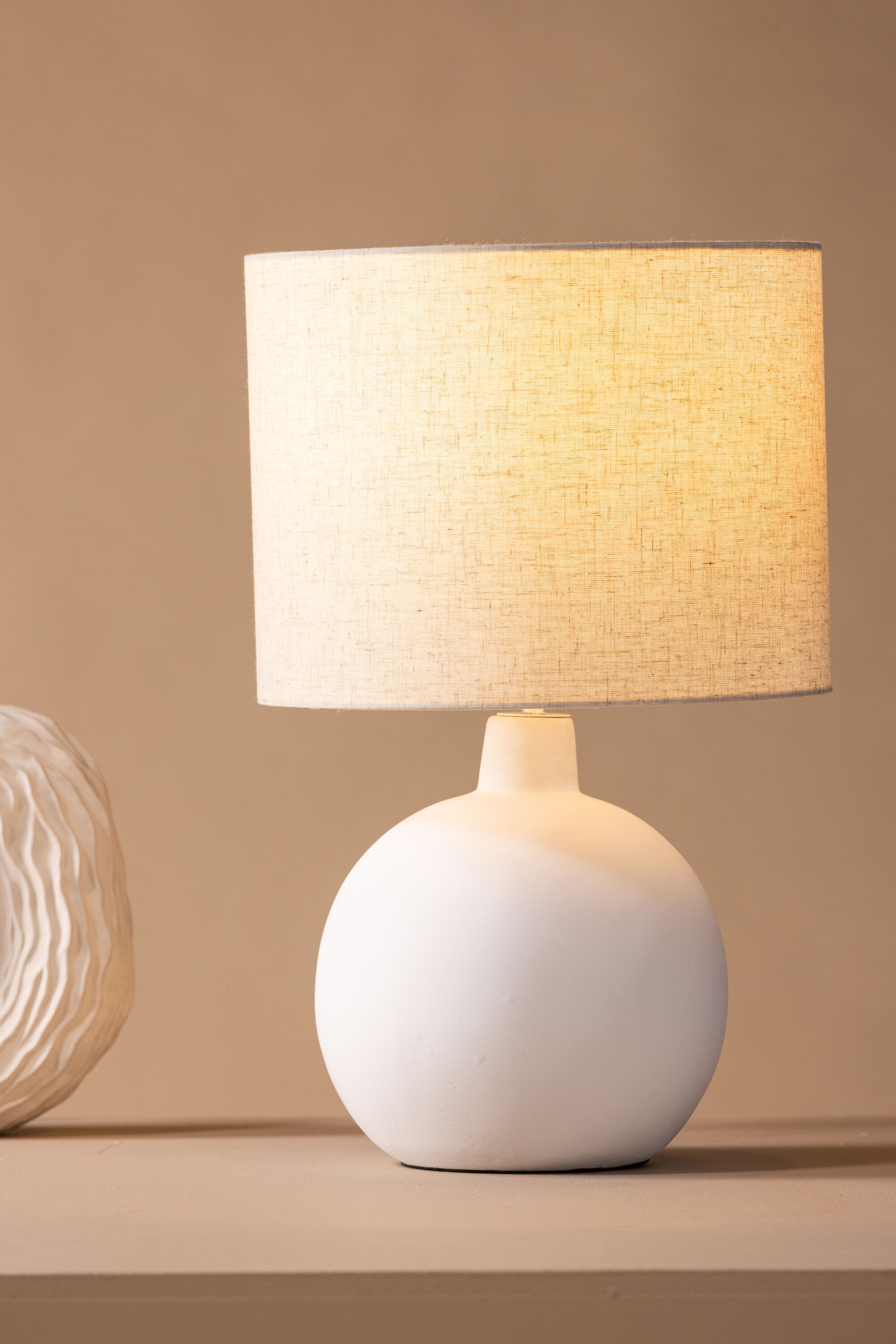 Venture Home Torcello Bordslampa Beige/vit