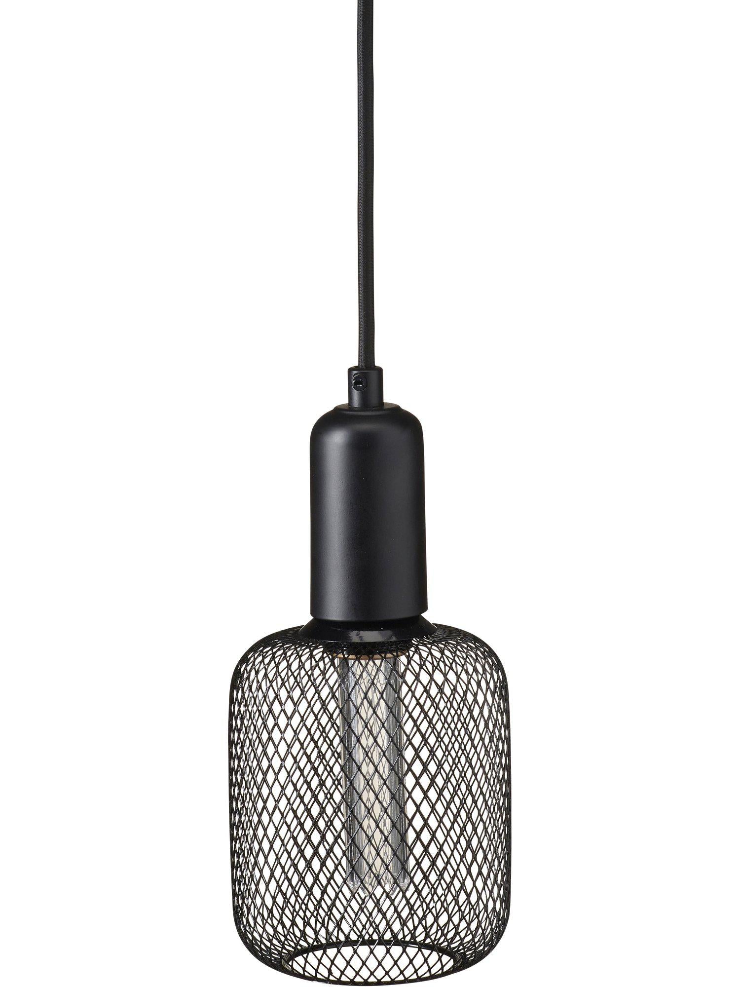 Elegant Grid fönsterlampa i matt svart metall från PR Home, för inomhusbruk med stilren design och 4 meter sladd.