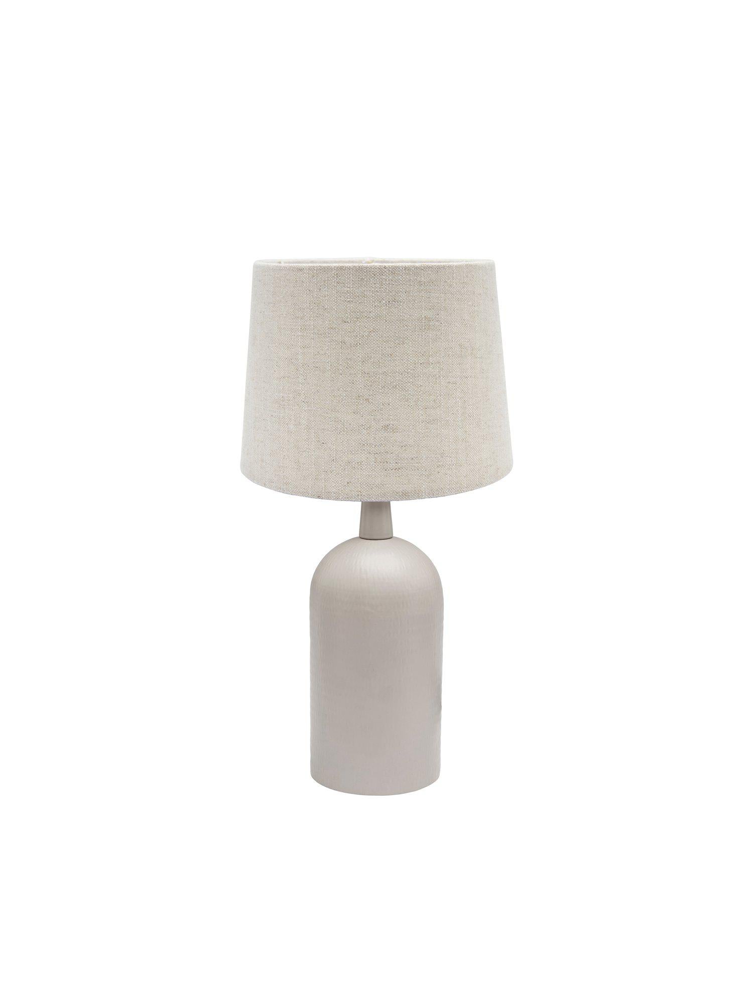 Ljuslykta Kappa från PR Home i rostfritt stål, elegant och stilren med cylindrisk form för mjukt ljus utan bländning.