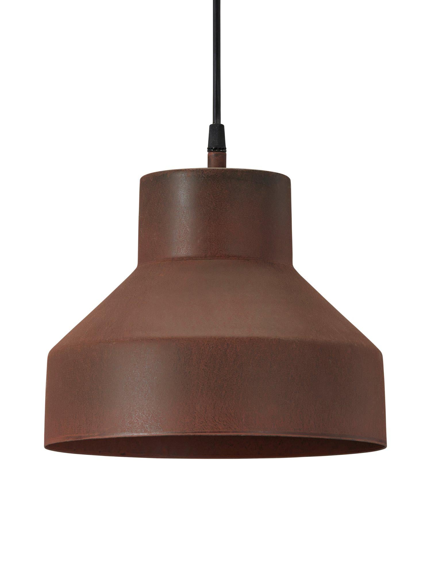 Taklampa Solo från PR Home i metall med rostlik finish, idealisk för mindre rum och accentbelysning. Diameter 26 cm, höjd 25 cm.