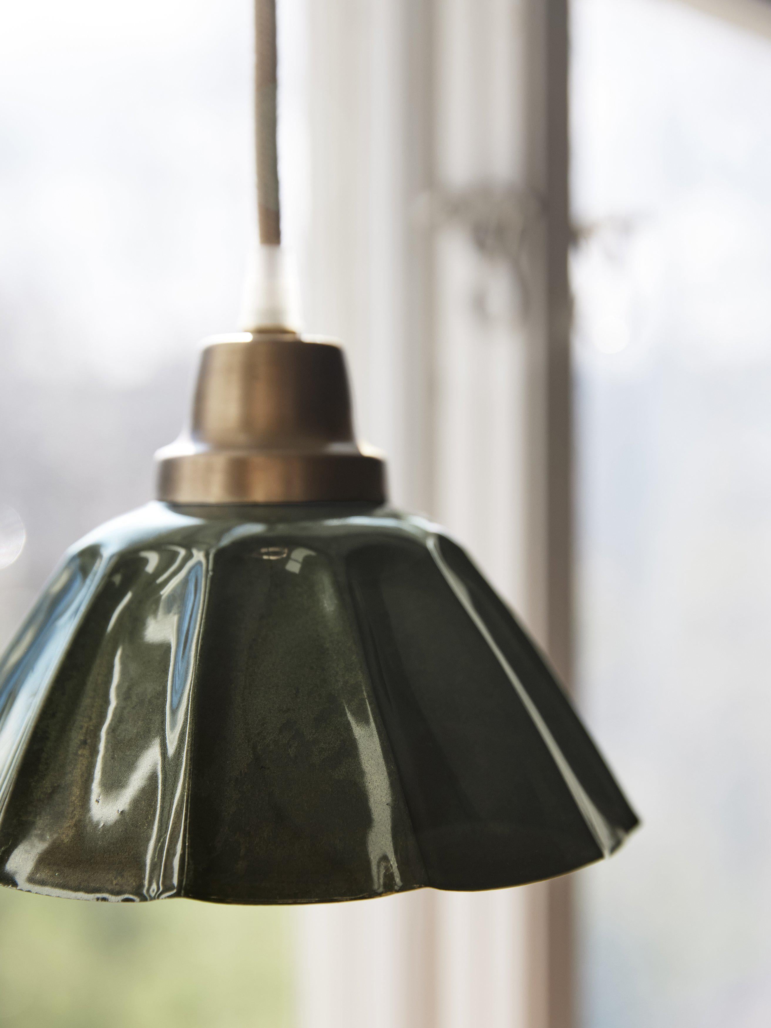 Pr Home Ester Fönsterlampa Mörkgrön 17 cm