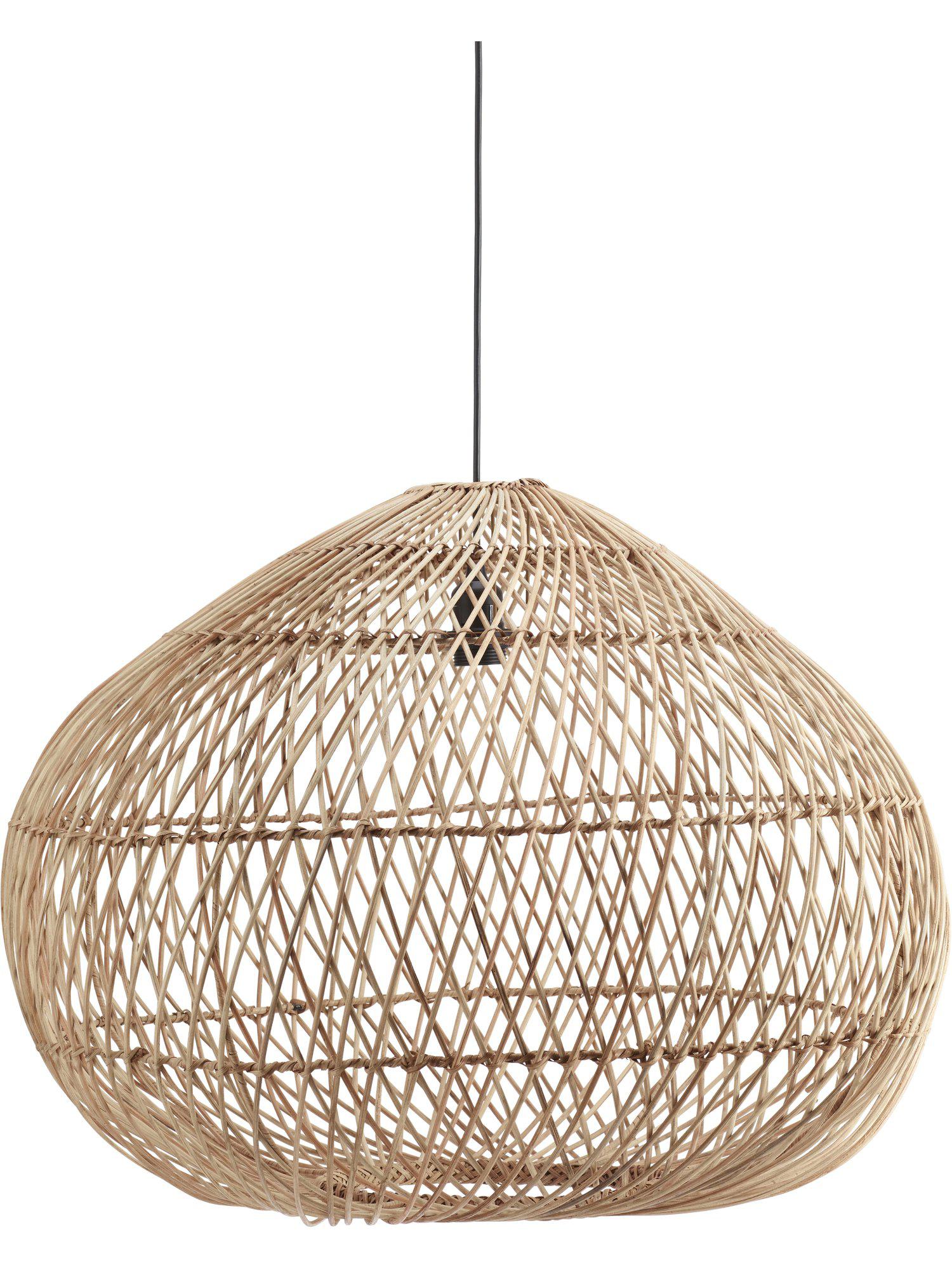 Karen Taklampa från PR Home i flätad rotting, 63 cm hög med en modern och naturlig design som passar alla rum.