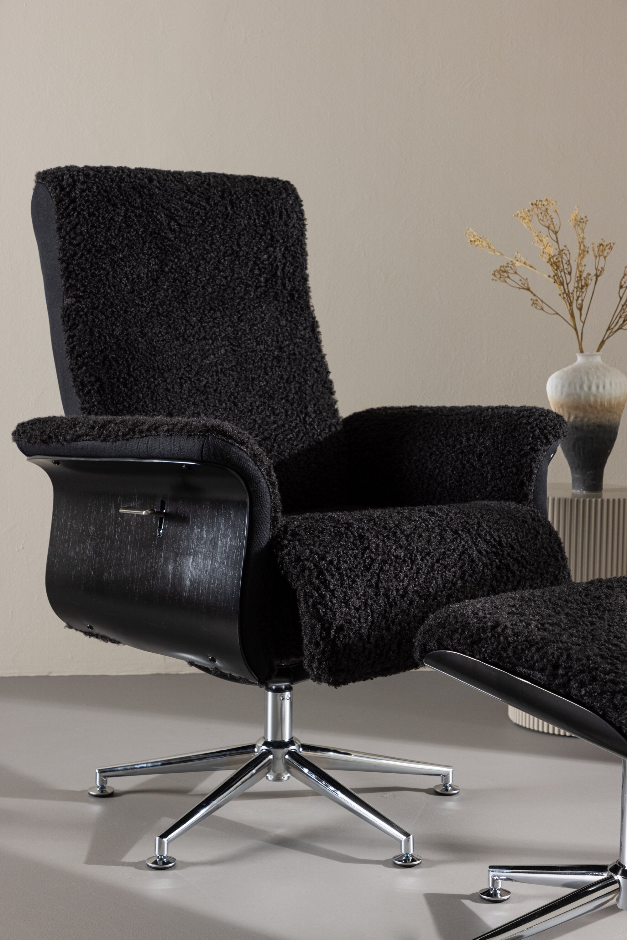 Venture Home Hagön Loungestol Krom/mörkgrå