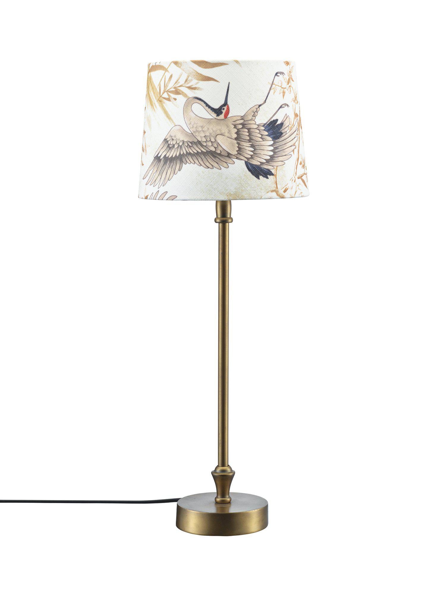 Liam lampfot i metall med Arella tygskärm från PR Home, 56 cm hög och sprider mjukt ljus. Perfekt för moderna miljöer.