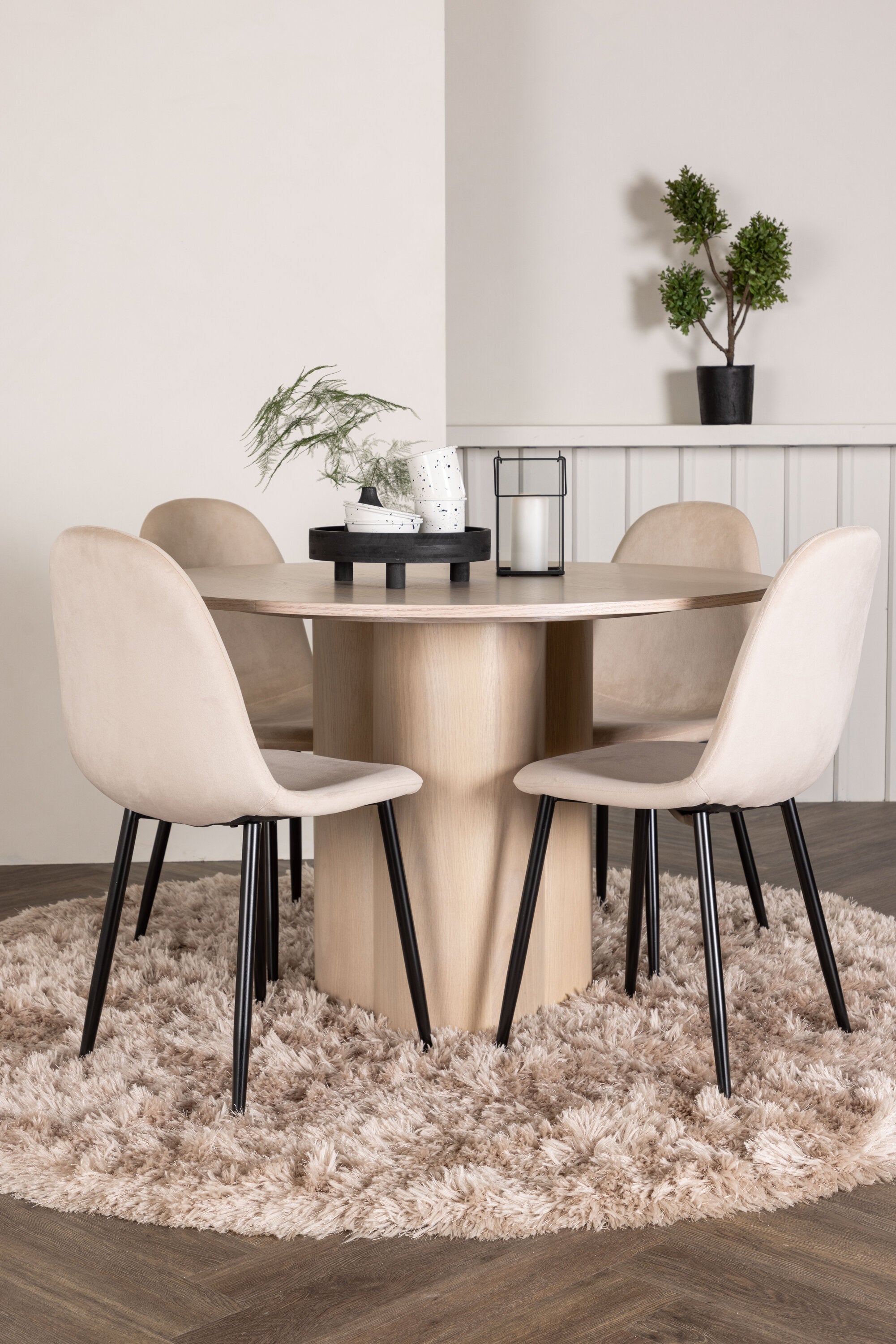 Venture Home Matgrupp Olivia med 4st matstolar Polar