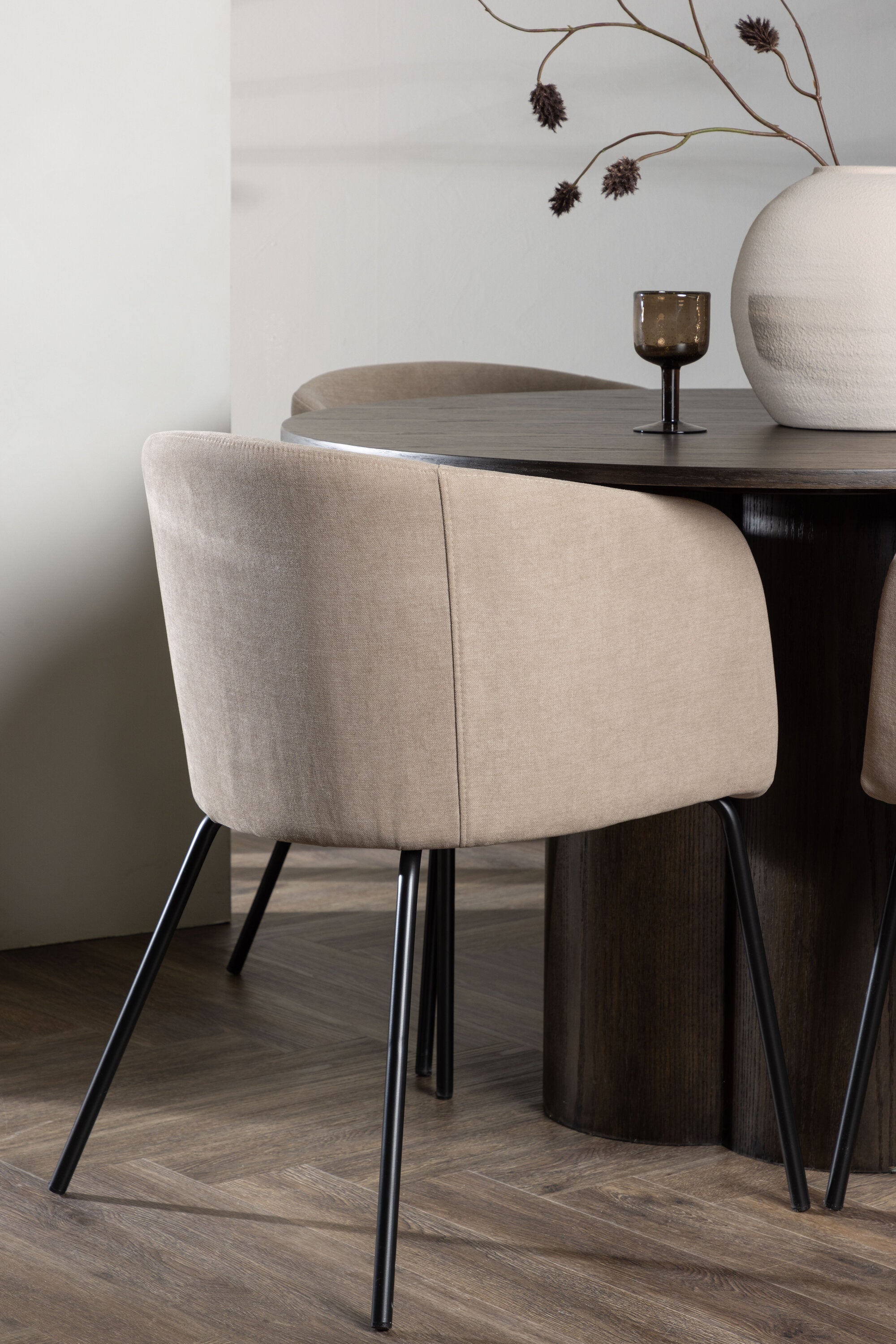 Venture Home Matgrupp Olivia med 4st matstolar Berit