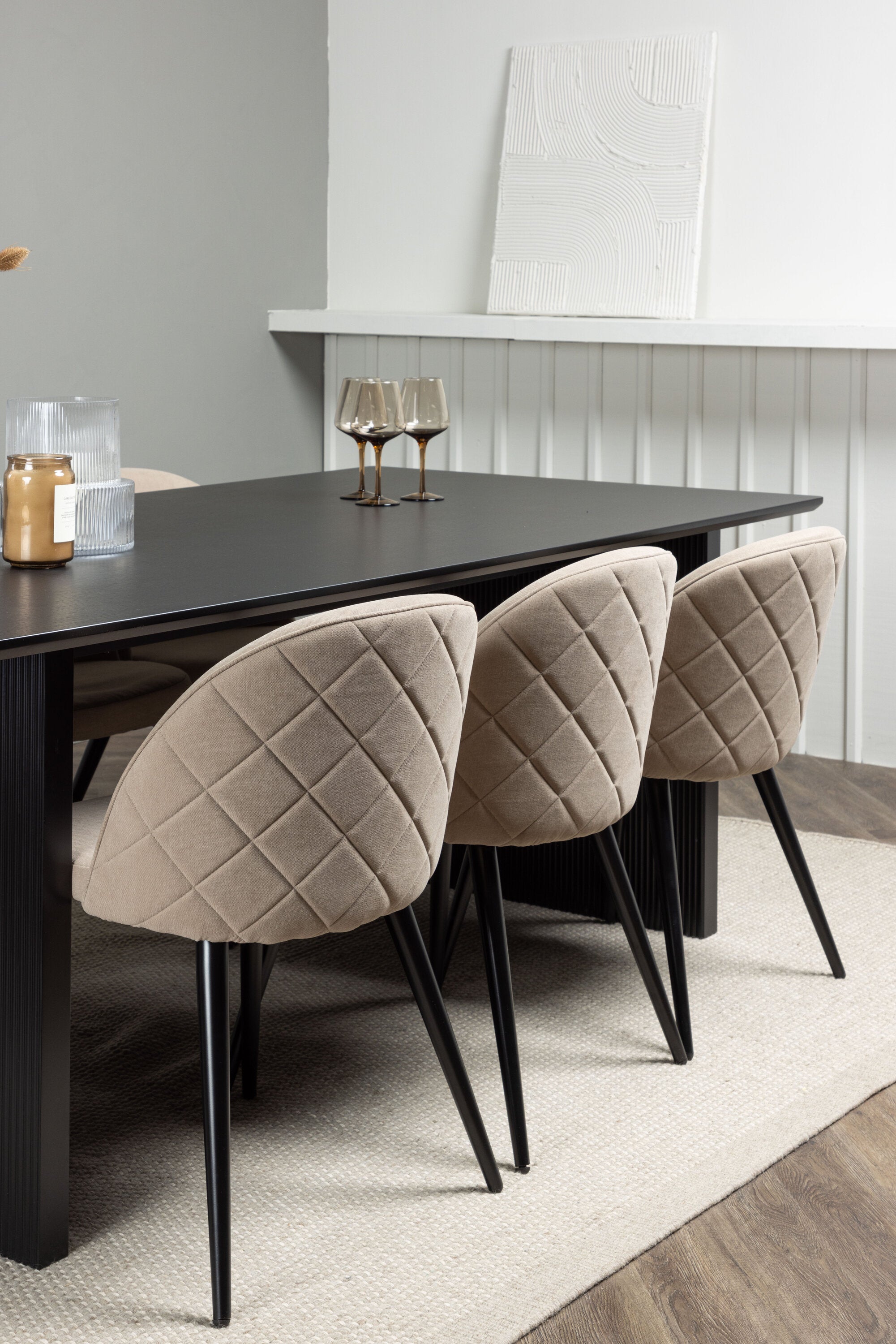 Venture Home Matgrupp Vail med stolarna Velvet