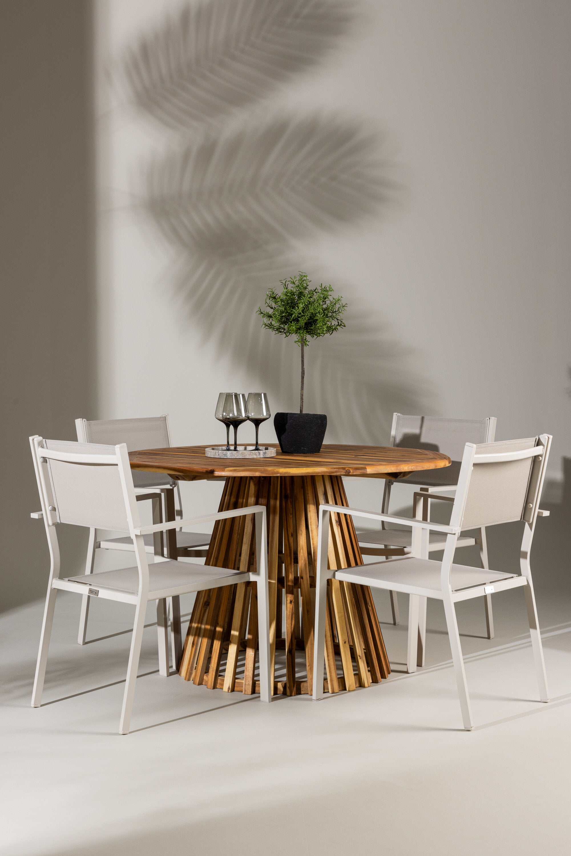 Venture Home Lumpur Matgrupp Ø120 cm Med 4 Copacabana Stolar