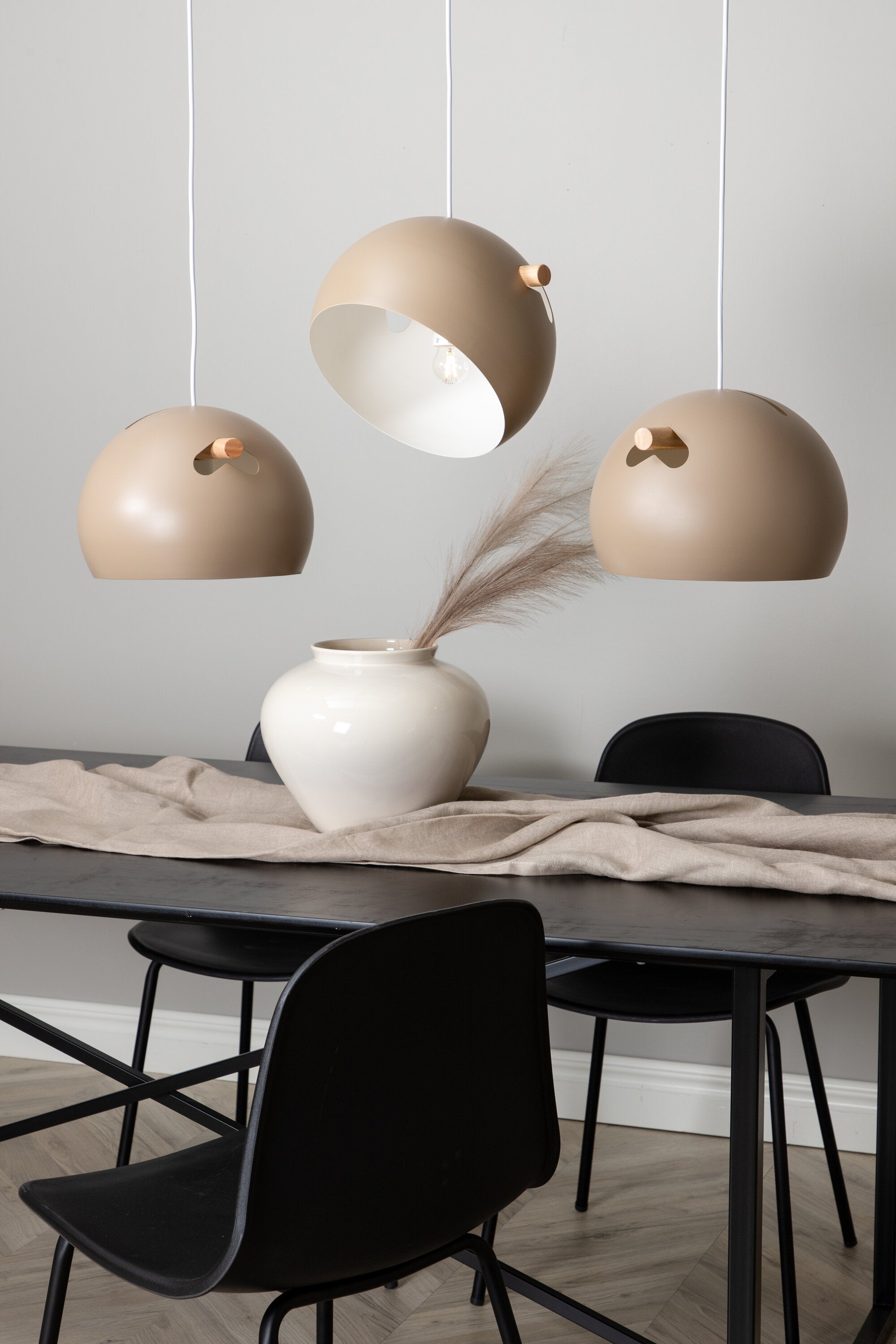 Venture Home Tubbie Pendel Beige