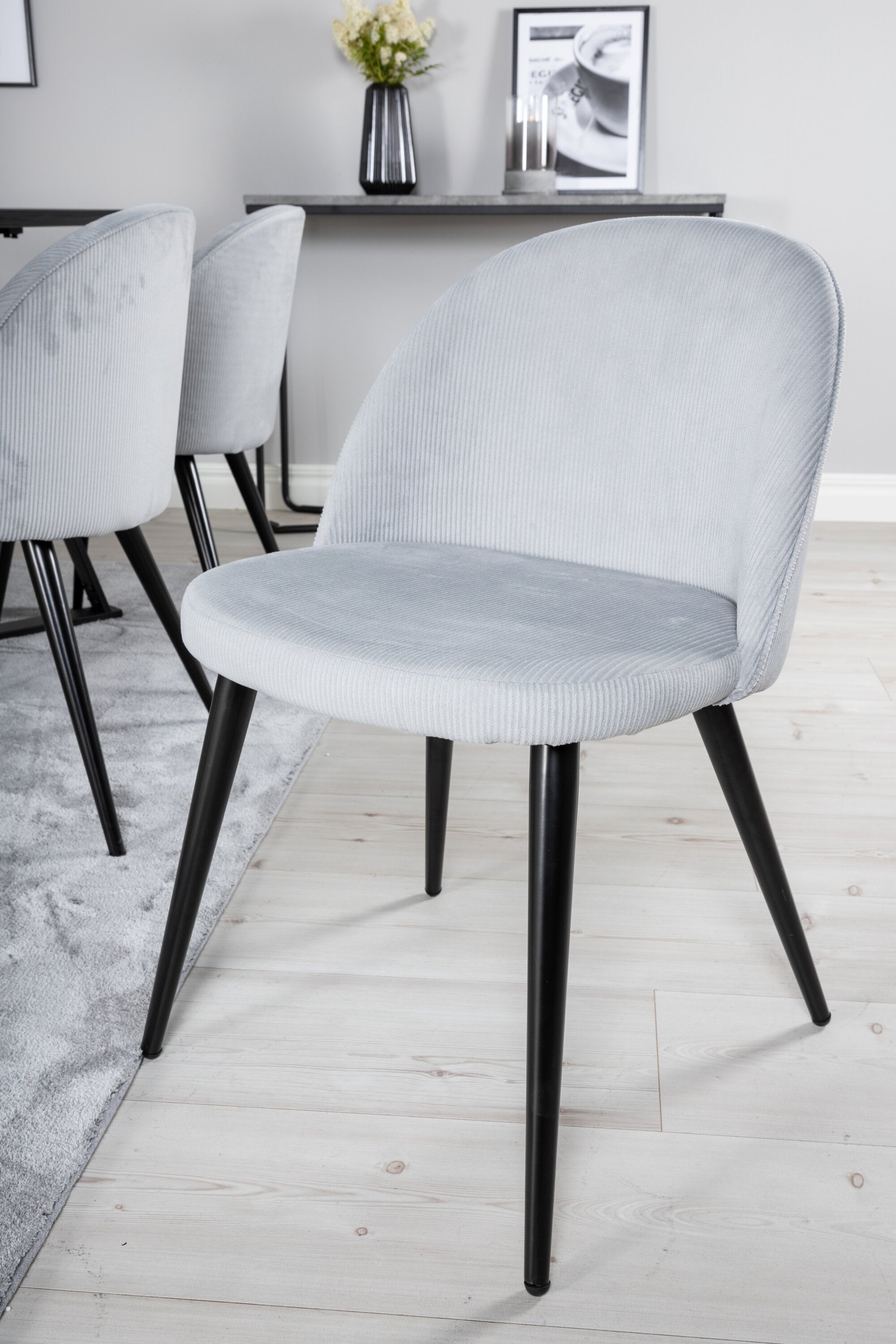 Venture Home Matgrupp Marina med stolarna Velvet