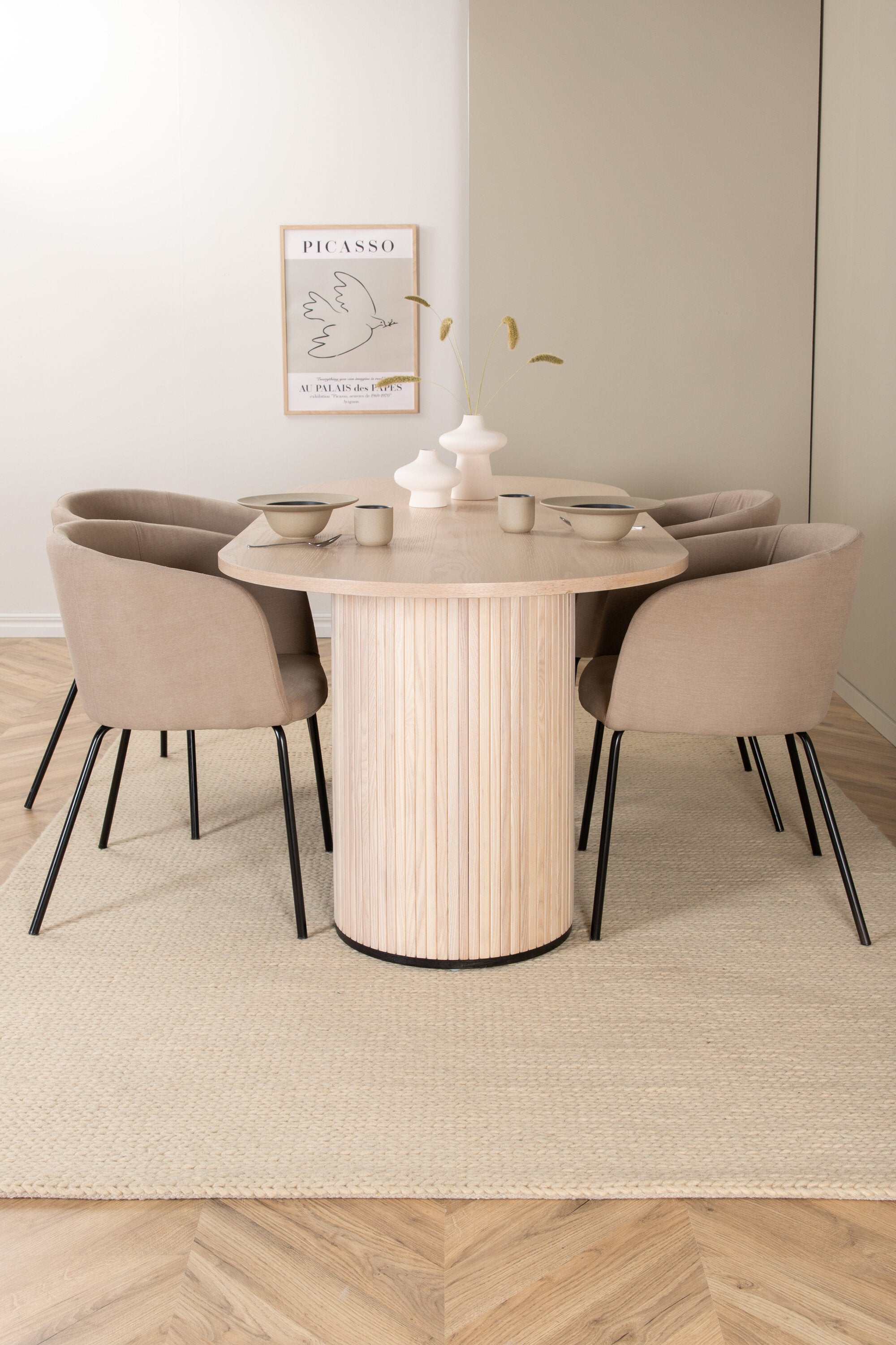 Venture Home Bianca Oval Matgrupp