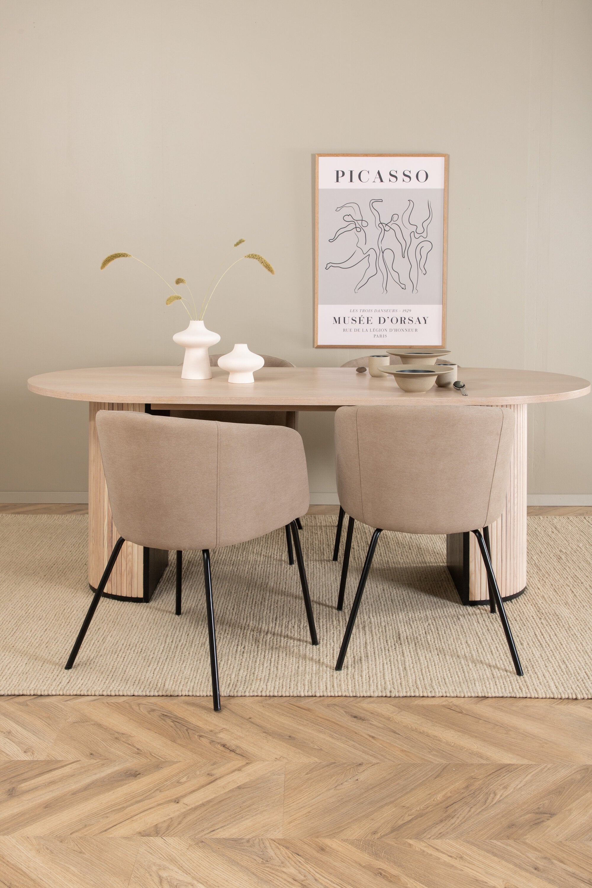 Venture Home Bianca Oval Matgrupp