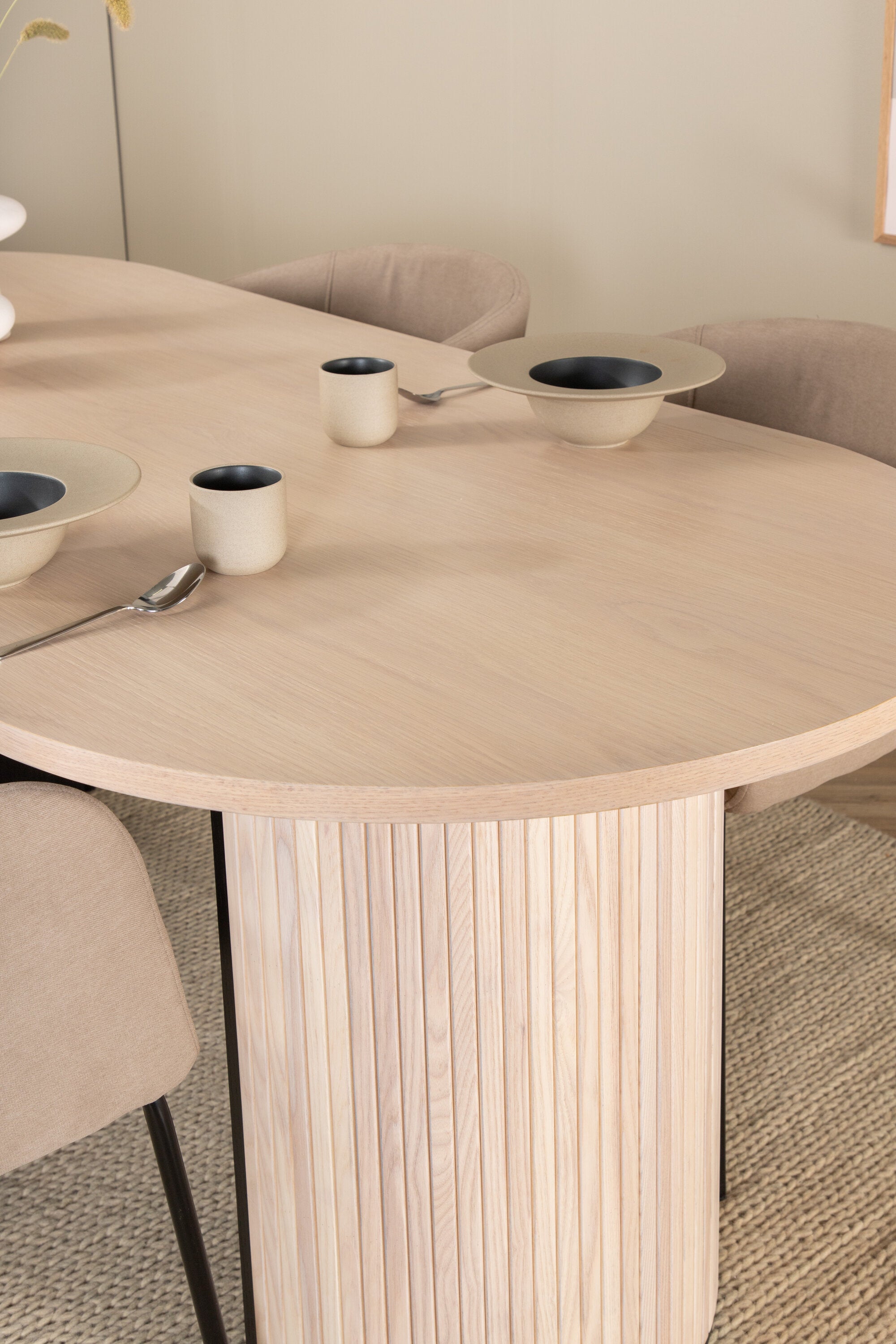 Venture Home Bianca Oval Matgrupp