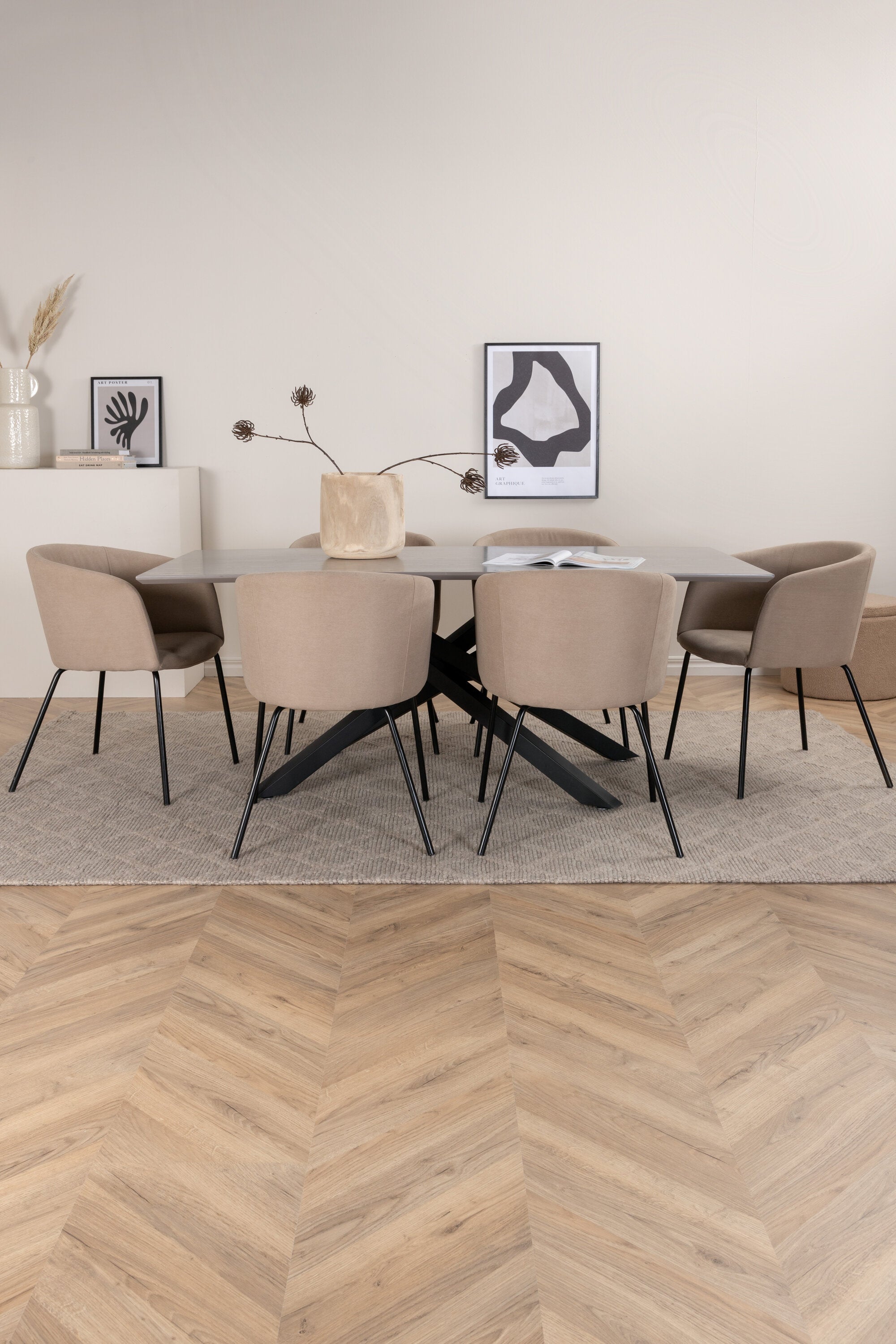 Venture Home Matgrupp Piazza med stolarna Berit