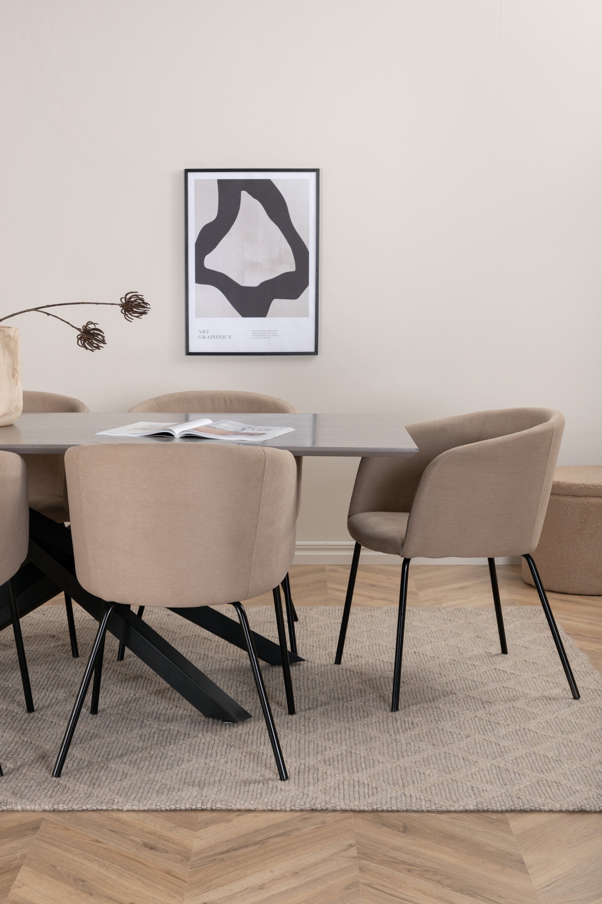 Venture Home Matgrupp Piazza med stolarna Berit