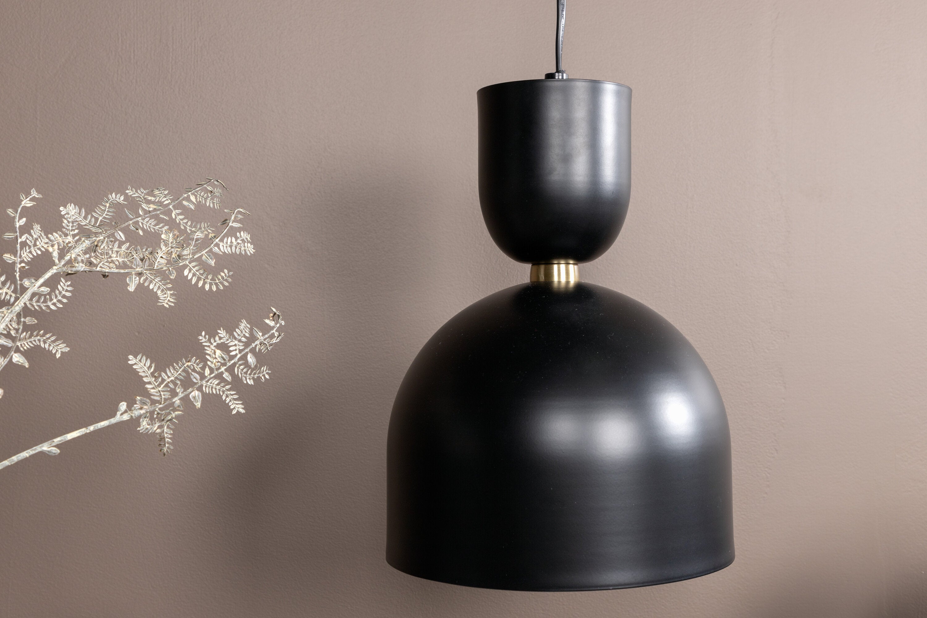 Venture Home Tim Pendel Svart