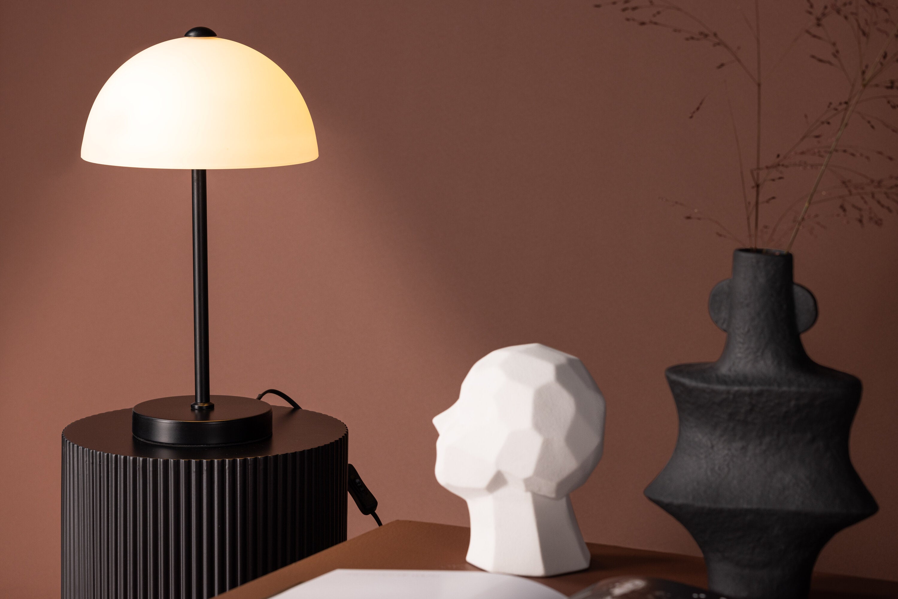Venture Home Ferrand Bordslampa Svart/Vit