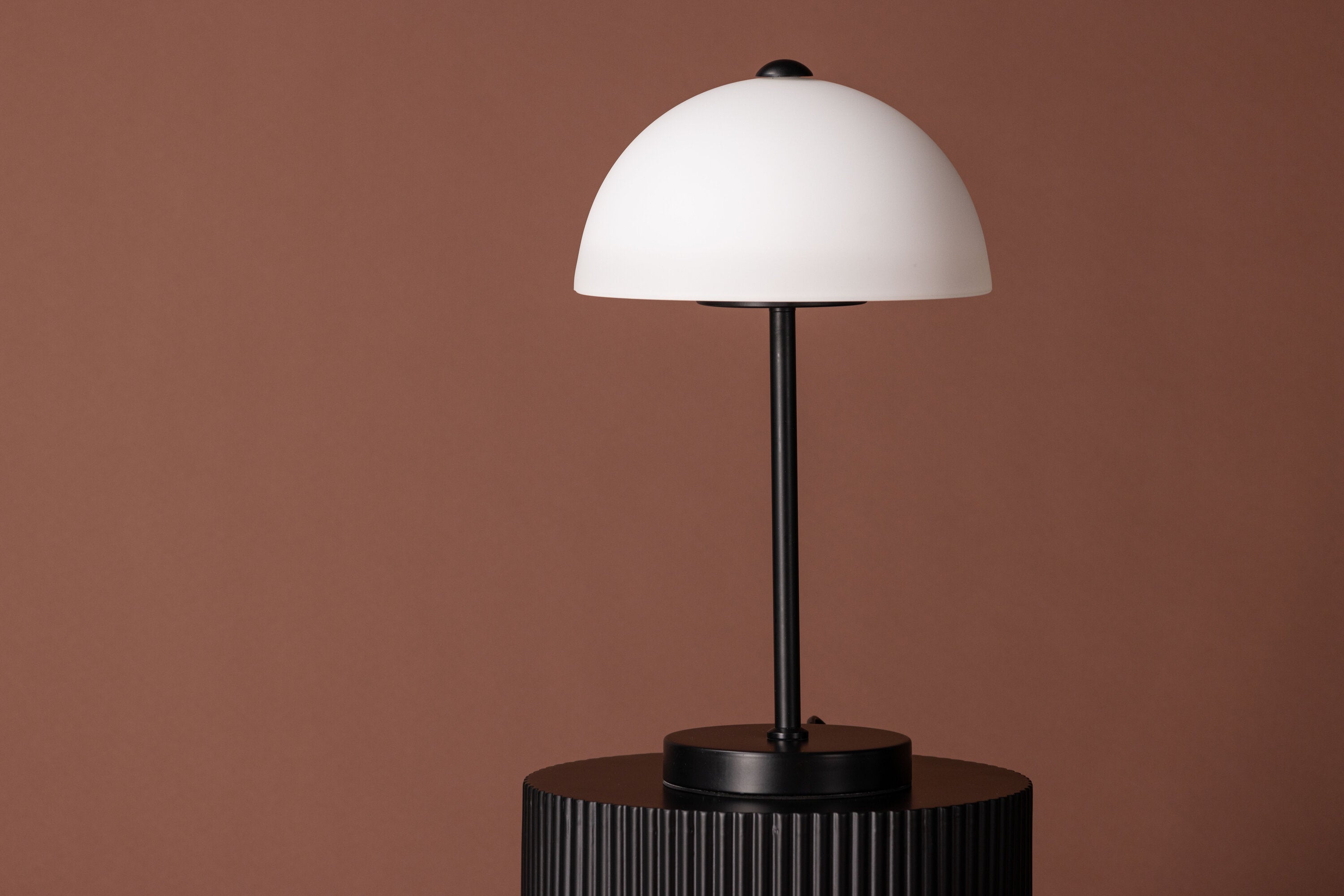 Venture Home Ferrand Bordslampa Svart/Vit