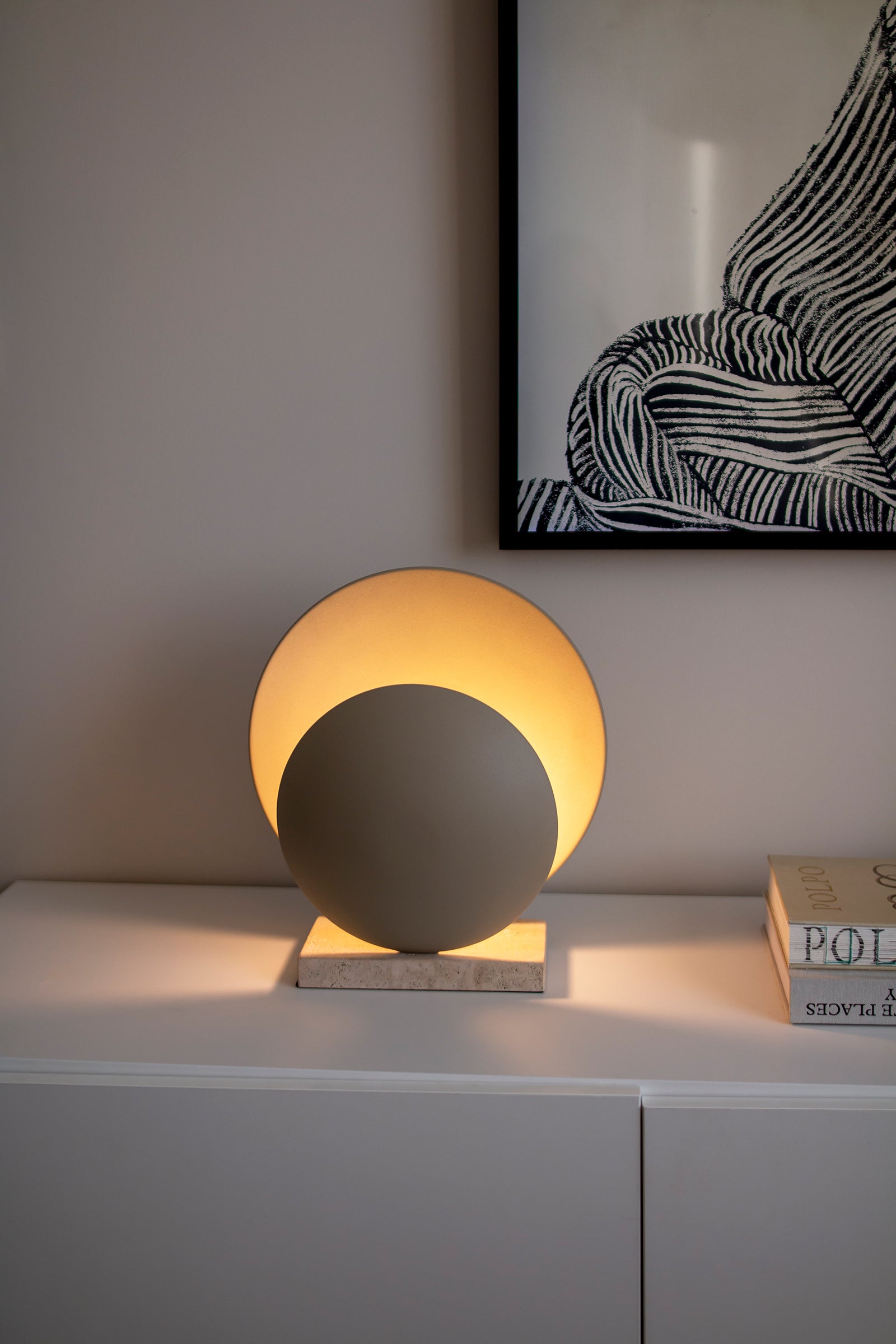 Globen Lighting Bordslampa Orbit Beige/Travertin