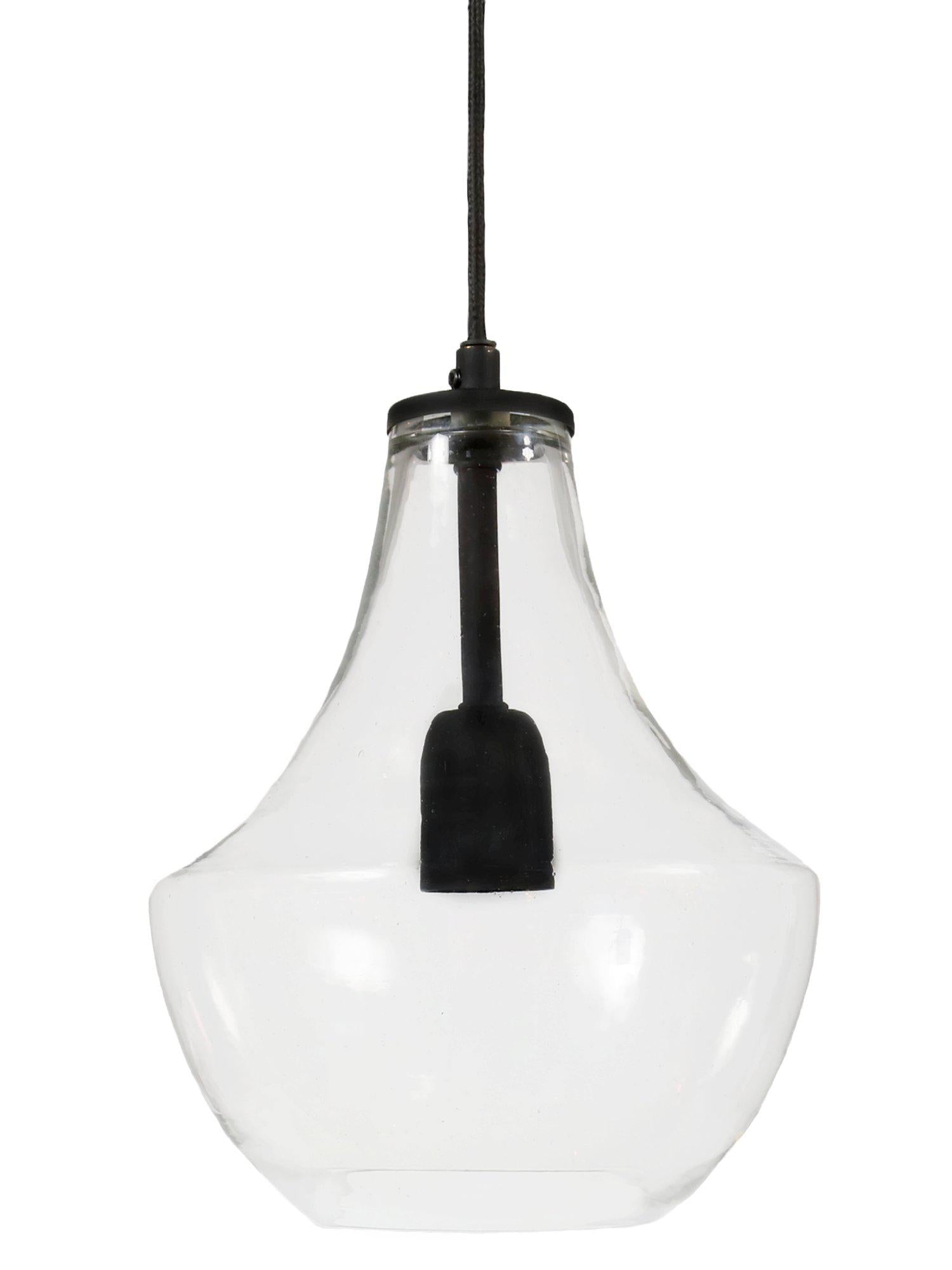 Hamilton taklampa i klart glas och svart metall från PR Home, modern design med elegant form för vackra ljusreflexer.