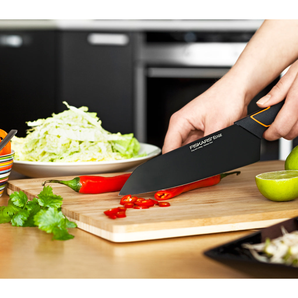 Fiskars Santoku Kniv 17cm Kant