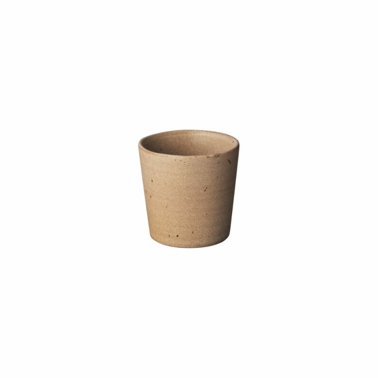 Blomus Kumi mugg i keramik, 18 cl, Fungi - minimalistisk design med unik japansk reaktiv glasyr för personlig stil.