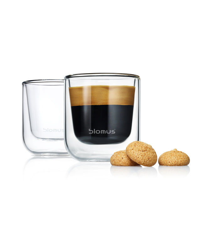 Trendigt Blomus Nero espressoglas-set om 2 st, dubbelväggiga klarglas som isolerar värme för en lyxig fikastund.