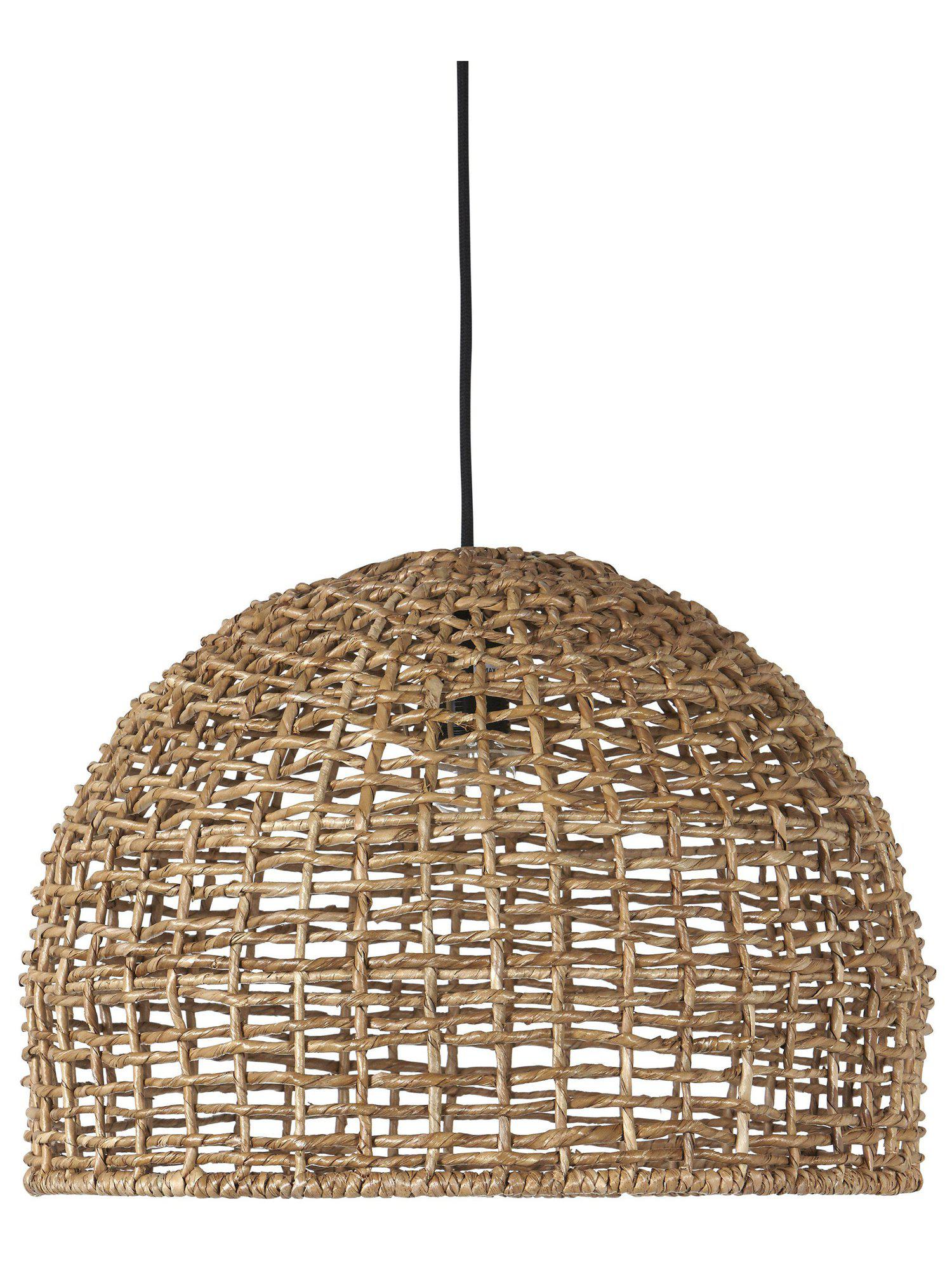 Cebu taklampa från PR Home i flätat naturmaterial, perfekt för inomhus- eller utomhusbruk med stilren beige design.