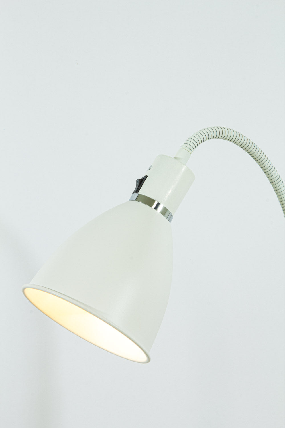 Aneta Lighting IDRE golvlampa, vit