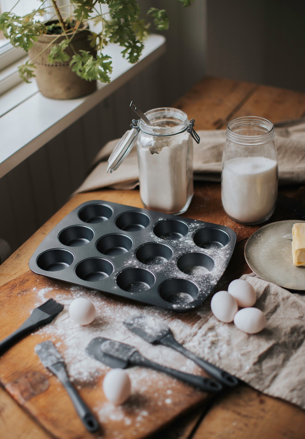 Dorre Karabo Muffinsform Kolstål 12 Kupformer