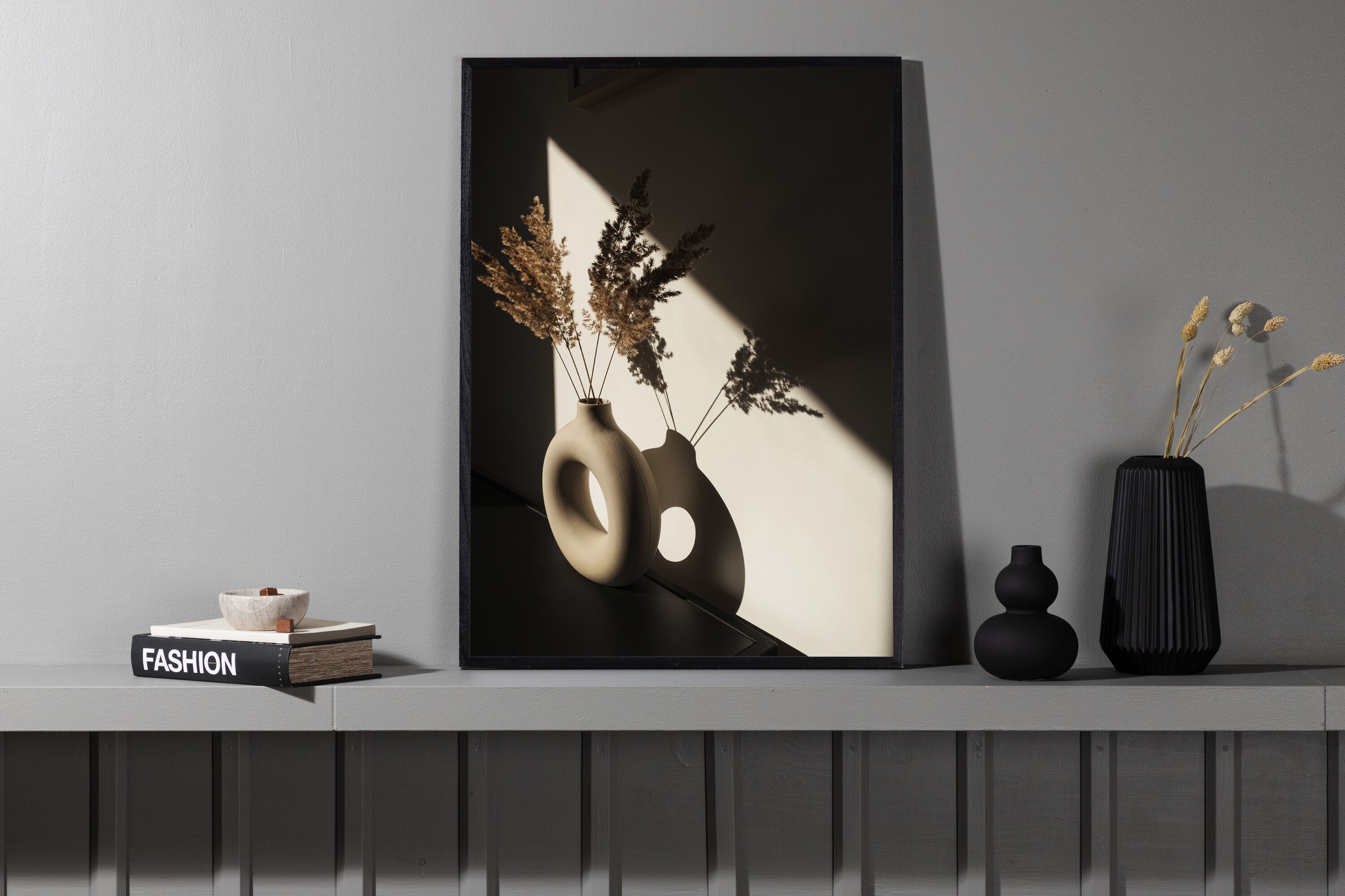 Venture Home Vase Poster Beige 70 x 100 cm