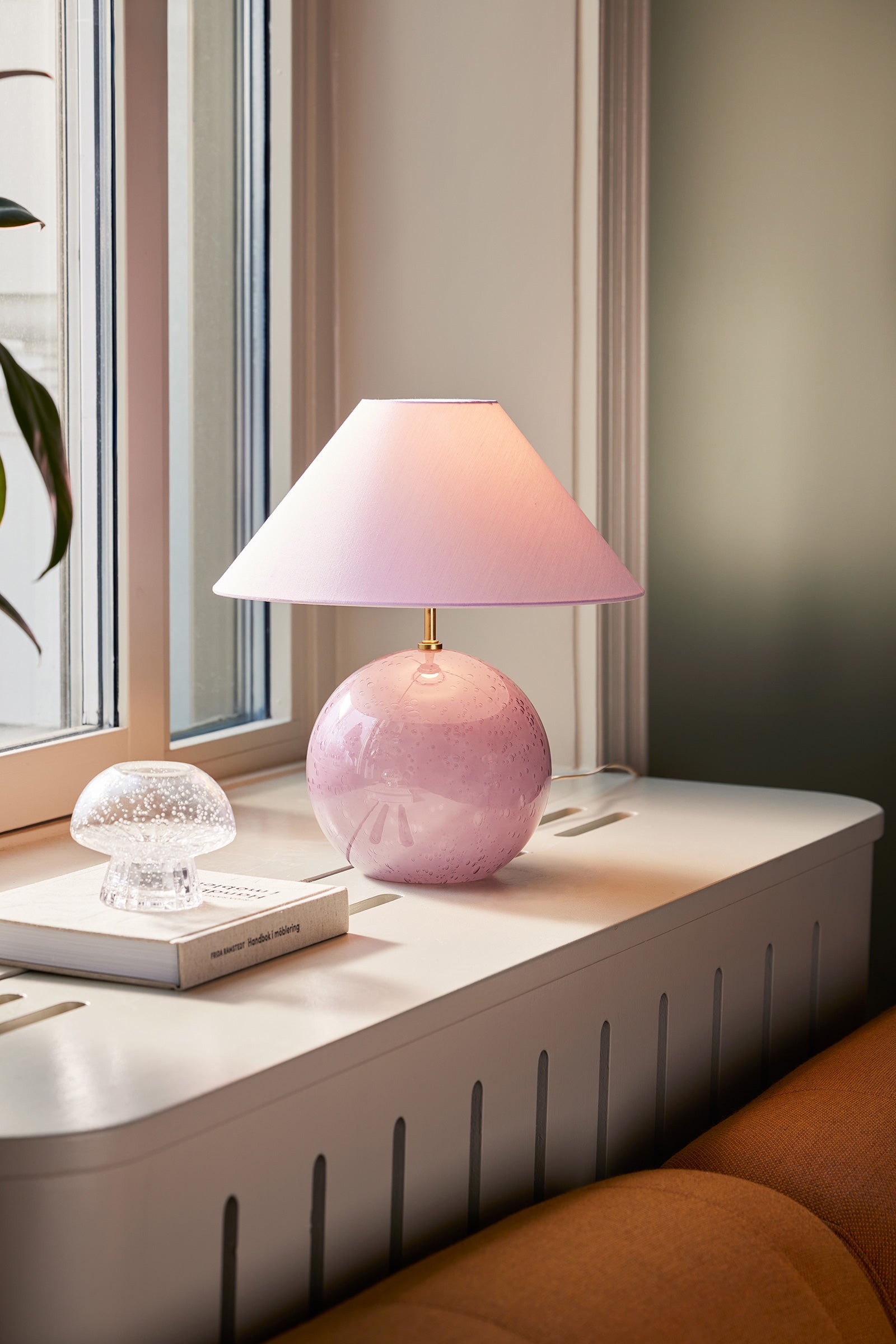 Globen Lighting Bordslampa Iris 35 Lavendel