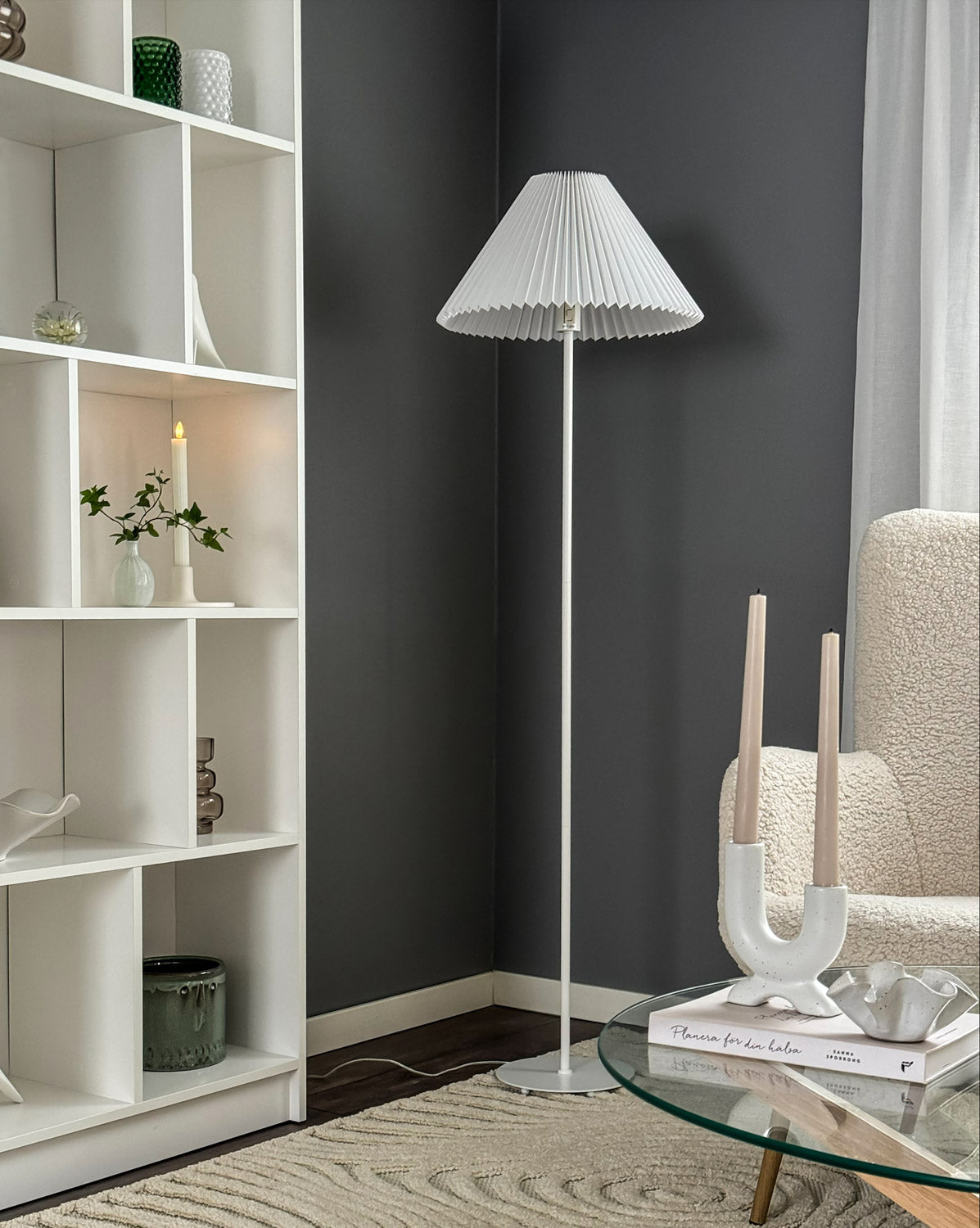 Aneta Lighting ESTER golvlampa, vit