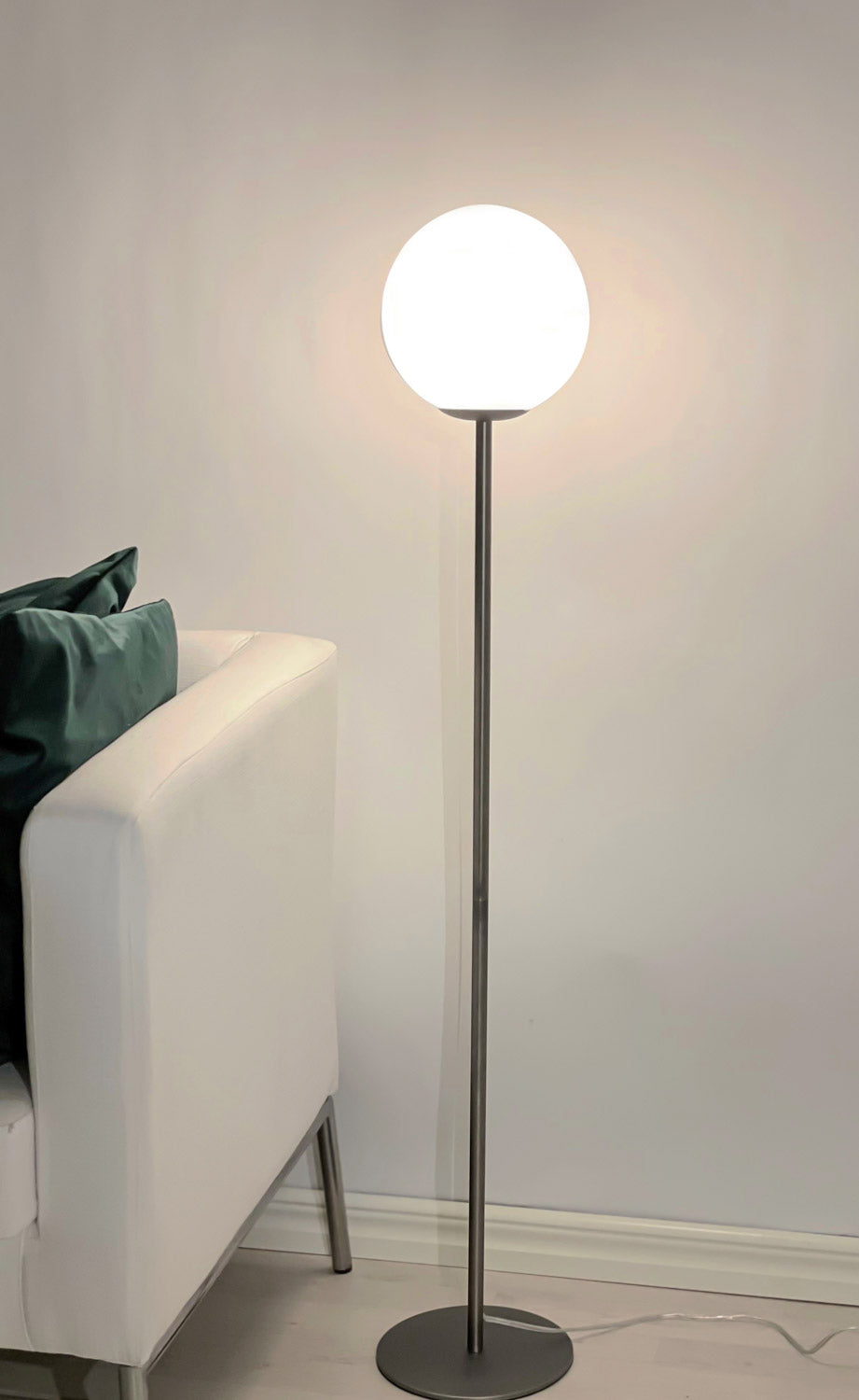 Aneta Lighting MOLEKYL golvlampa, tenn/vit