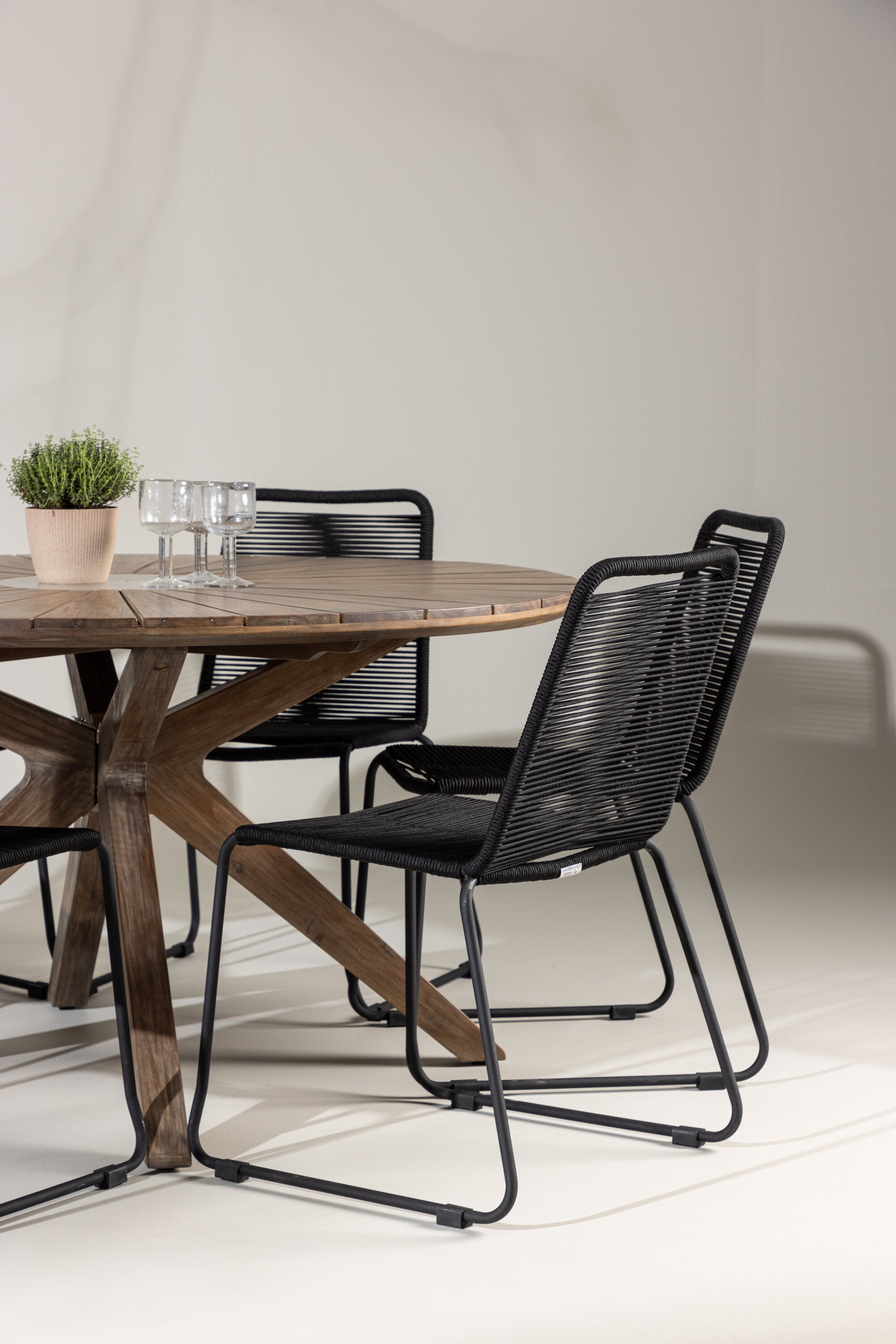 Venture Home Rosario Matgrupp Ø140 cm Med 6 Lindos Stolar