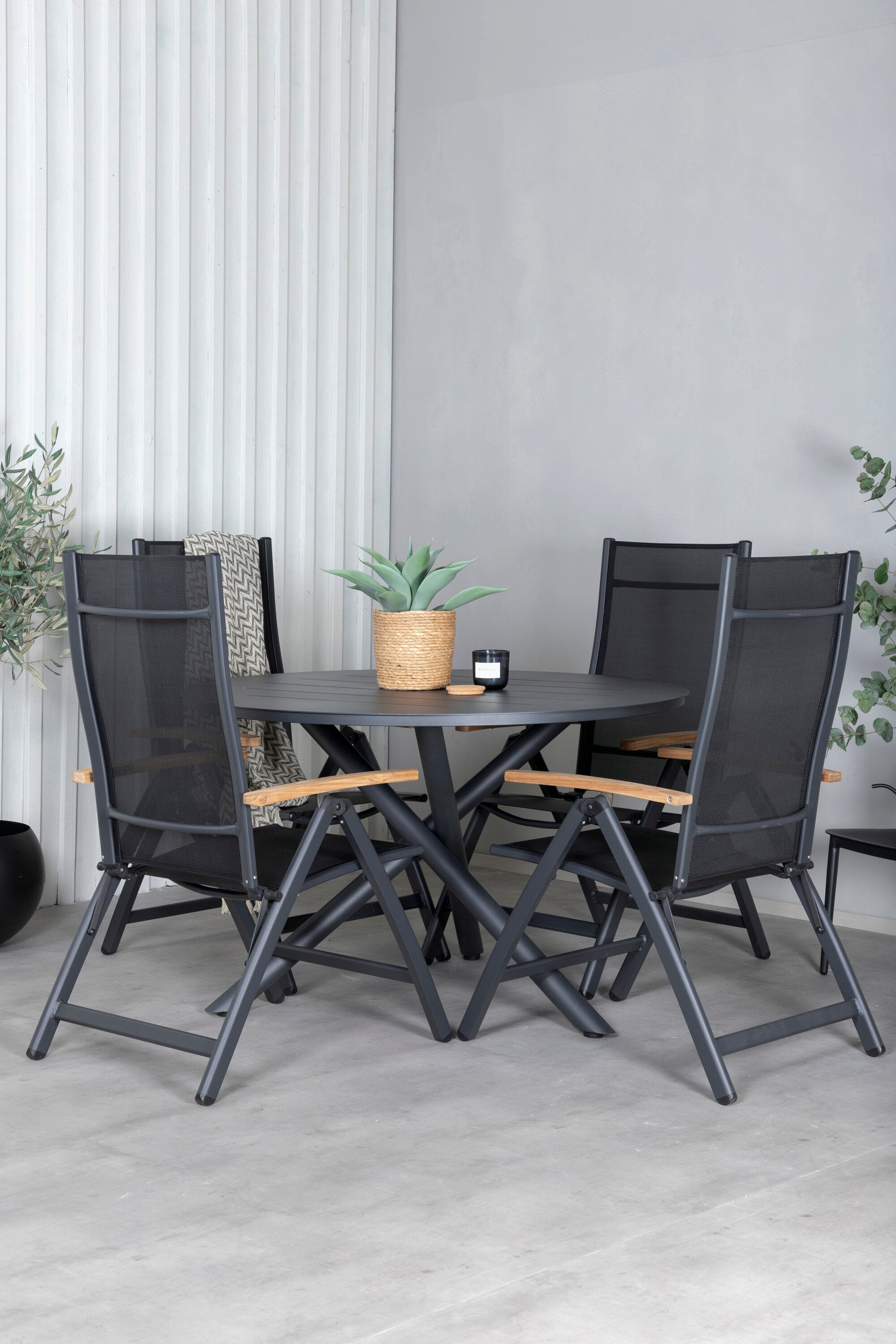 Venture Home Alma Rund Matgrupp